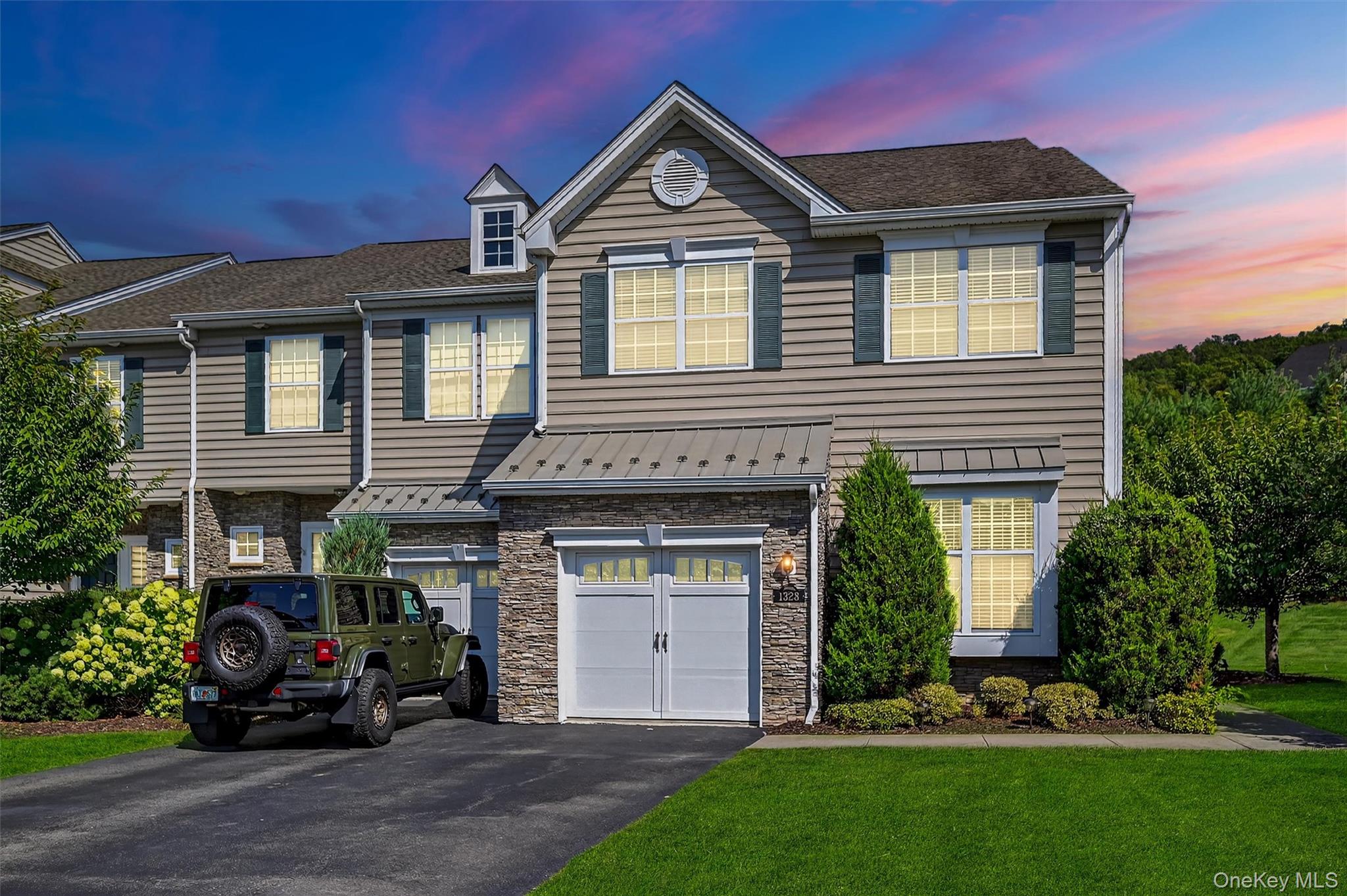 #1 photo, 1328 Glastonbury Lane, Fishkill , NY 12524