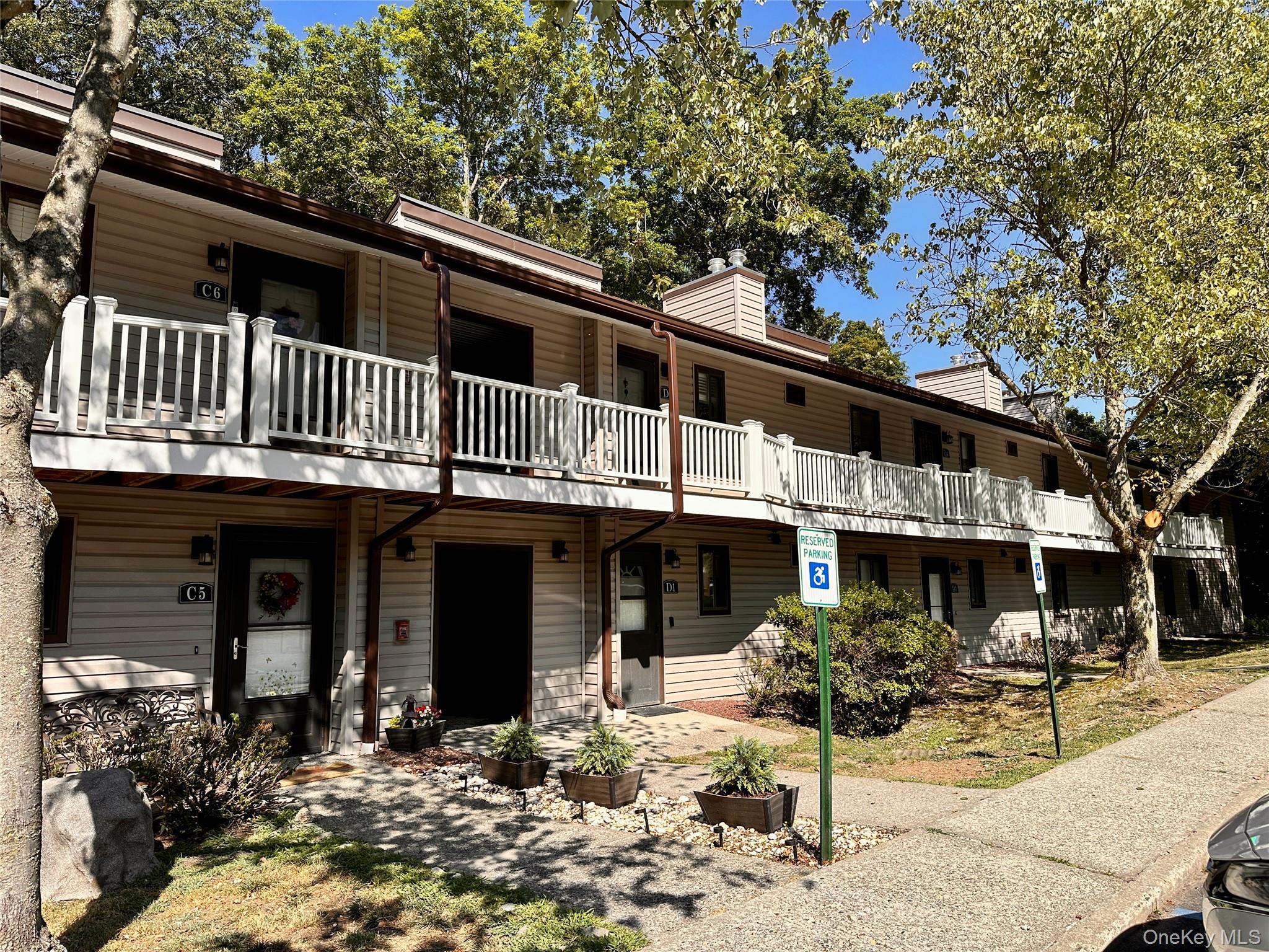 #1 photo, 41 Berwynn Road, Harriman , NY 10926