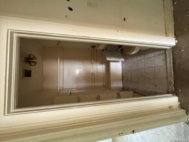 #11 photo, 157 Tanglewylde Road, Lake Peekskill , NY 10537