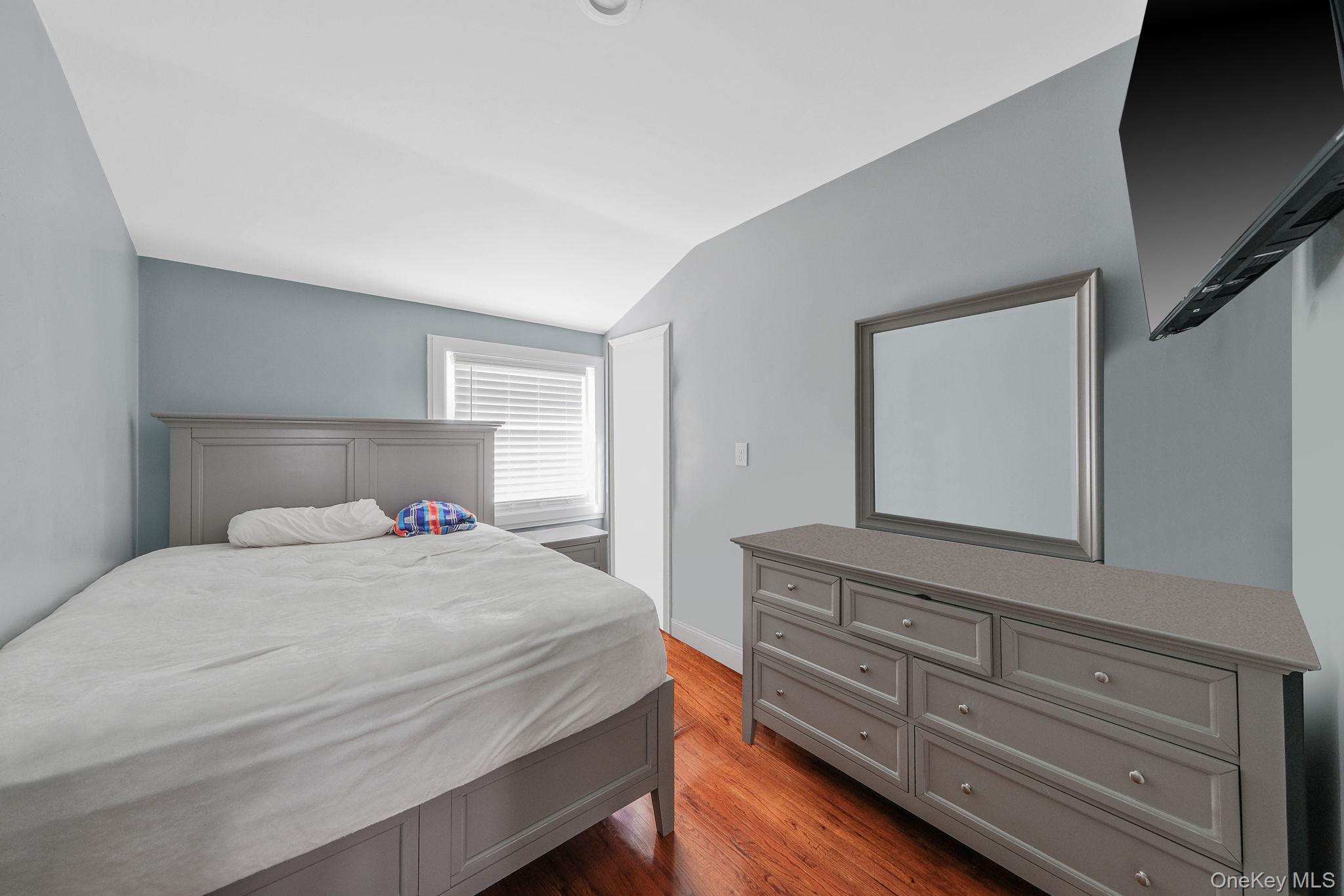 #15 photo, 1010 Motor Parkway, सफ़ोक काउंटी Central Islip , NY 11722