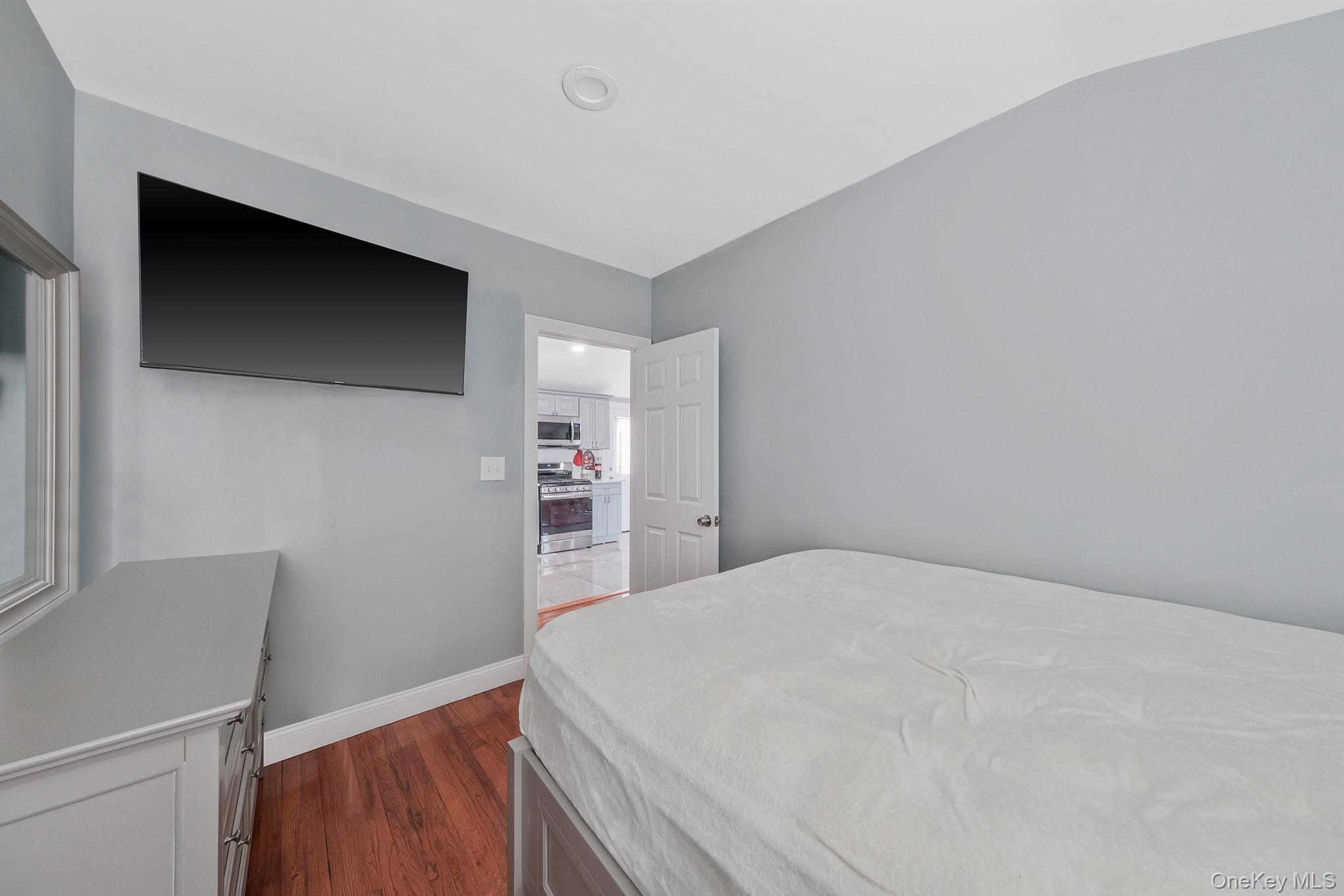 #16 photo, 1010 Motor Parkway, सफ़ोक काउंटी Central Islip , NY 11722