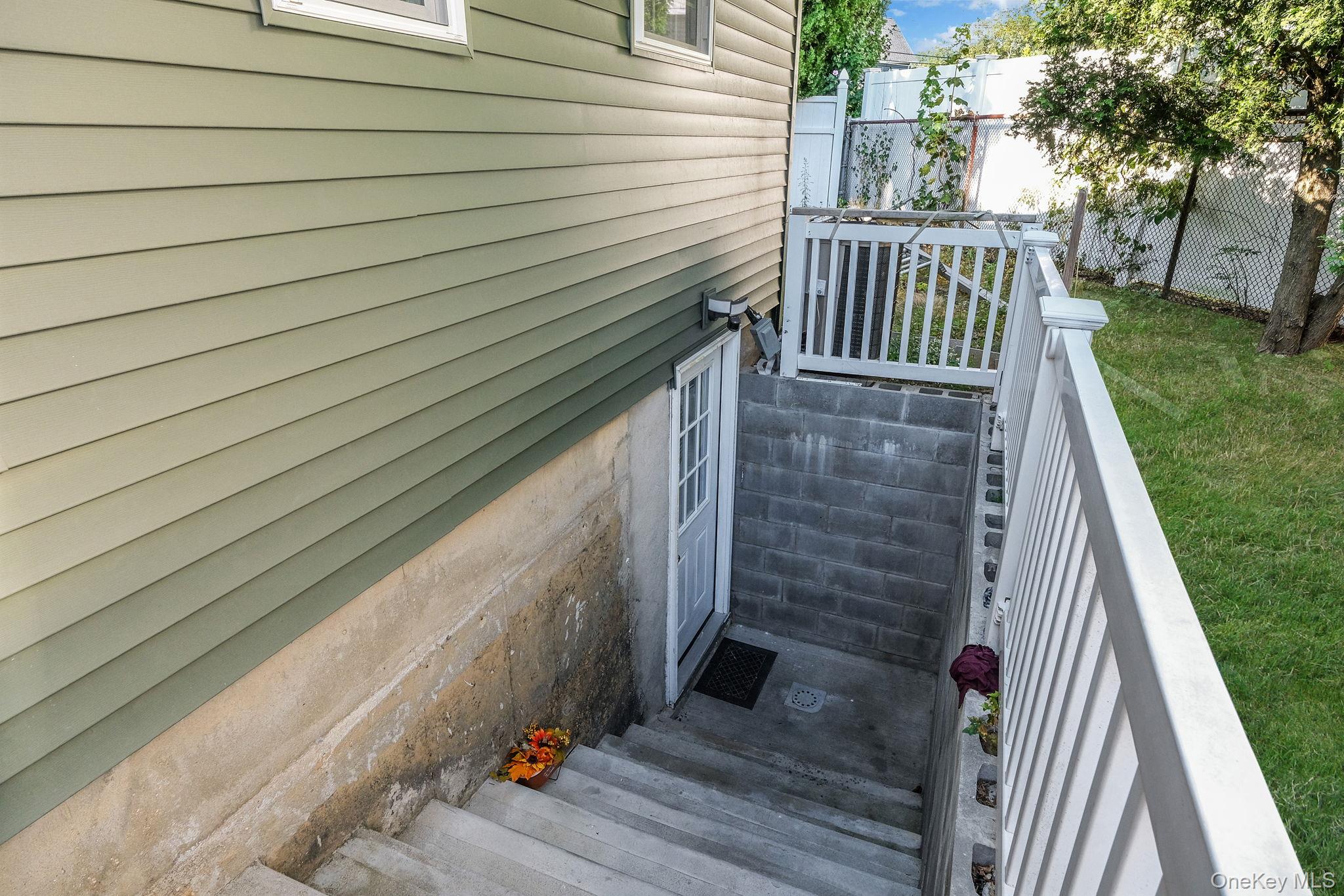 #5 photo, 1010 Motor Parkway, सफ़ोक काउंटी Central Islip , NY 11722