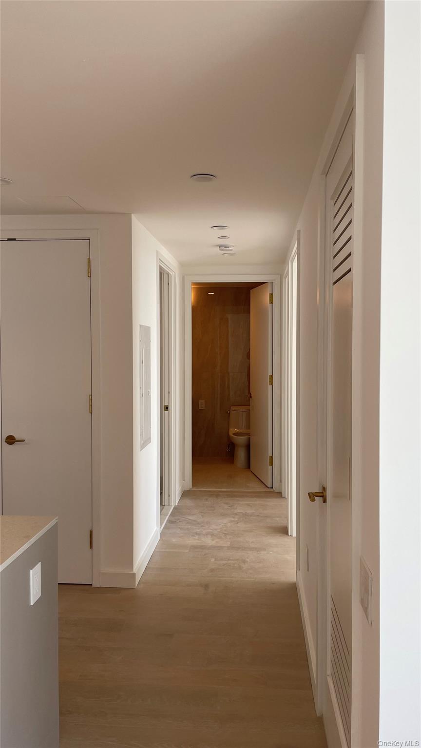 #8 photo, 3 Court Square W, クイーンズ区 Long Island City , NY 11101