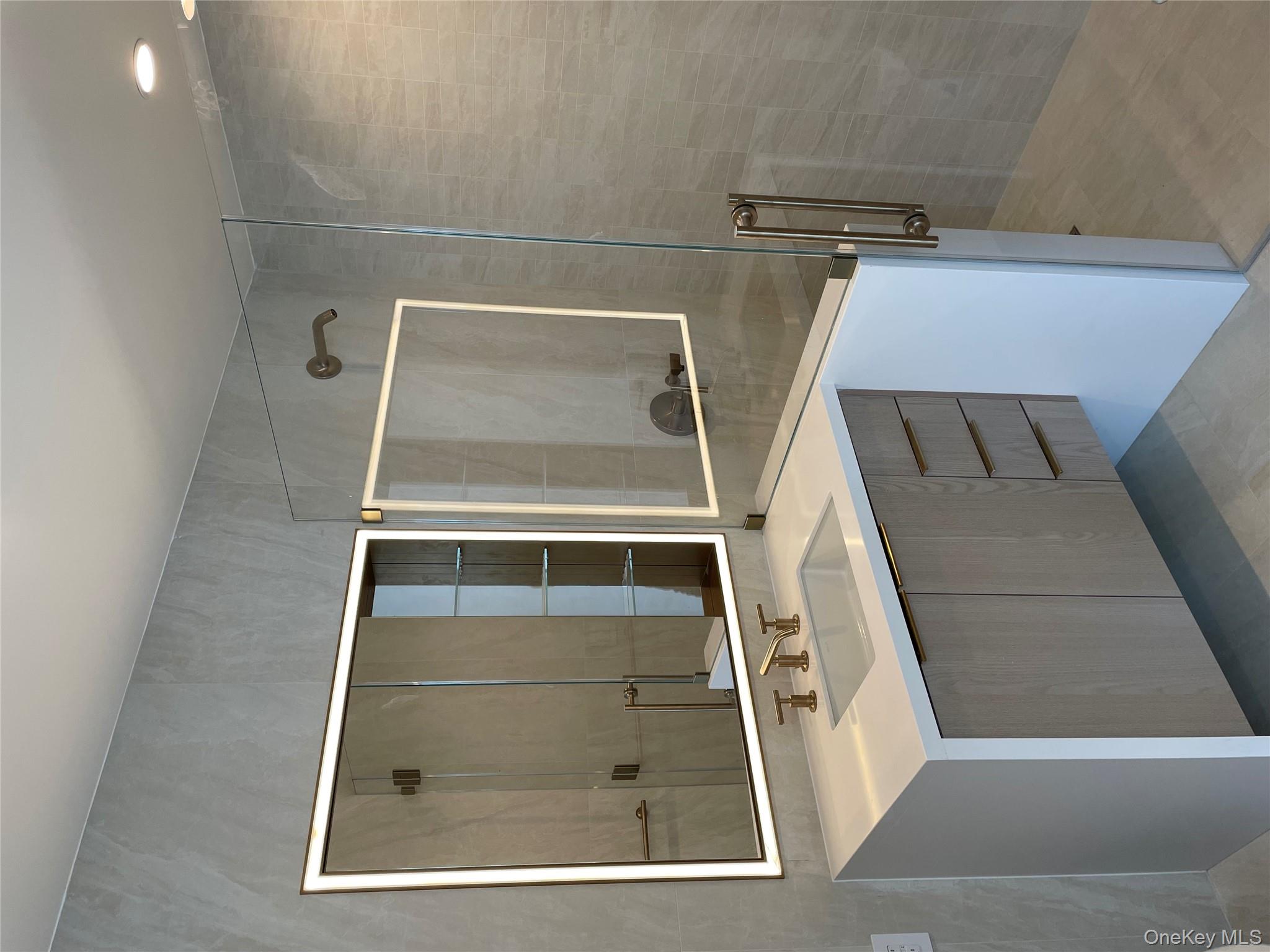 #9 photo, 3 Court Square W, クイーンズ区 Long Island City , NY 11101