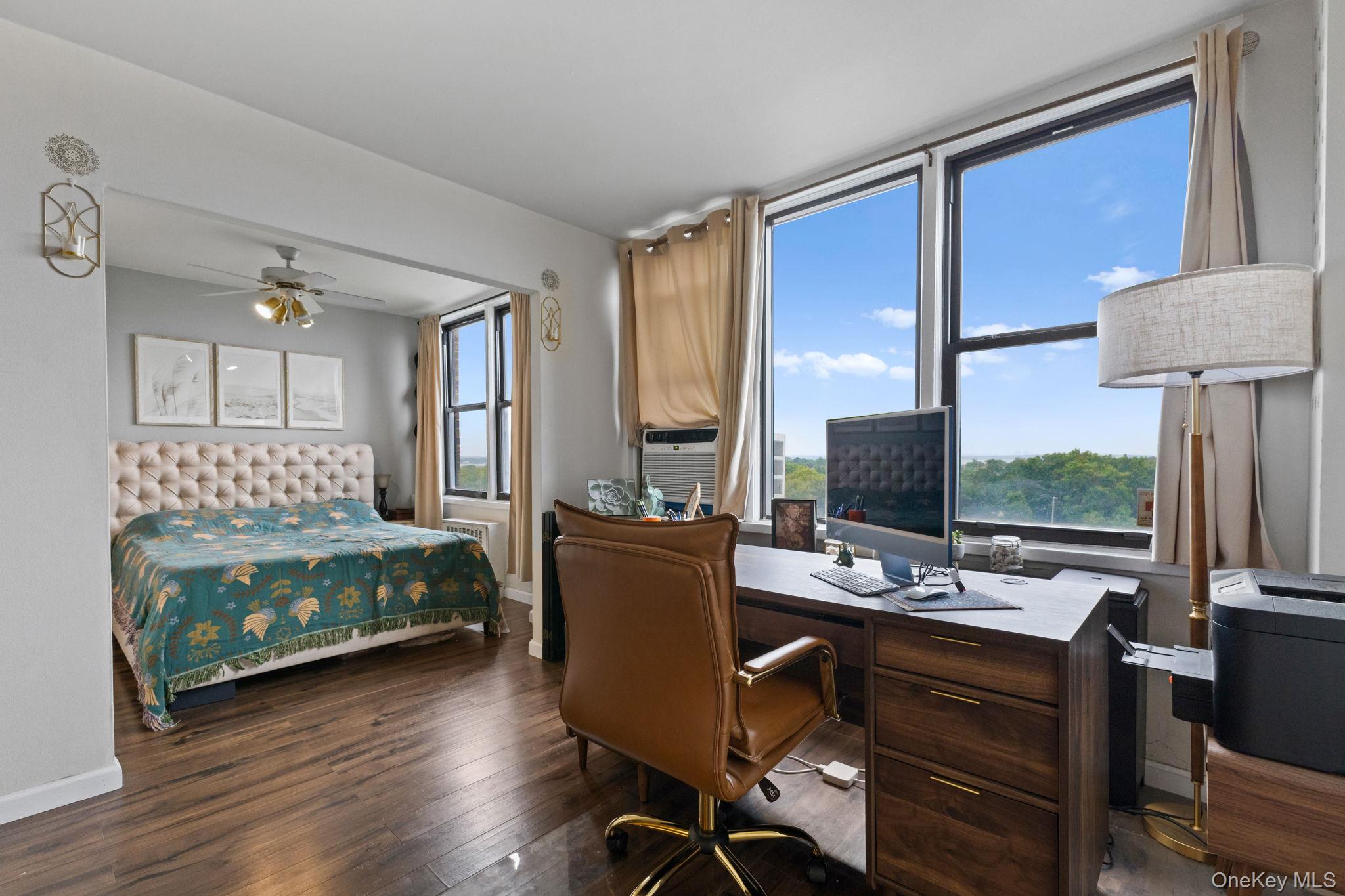 #14 photo, 3121 Middletown Road, Bronx , NY 10461