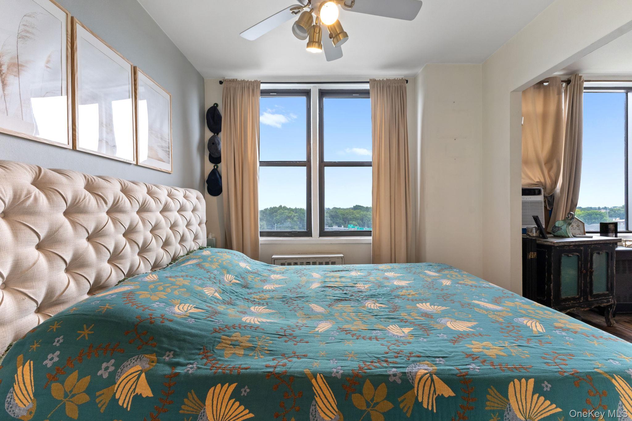 #18 photo, 3121 Middletown Road, Bronx , NY 10461