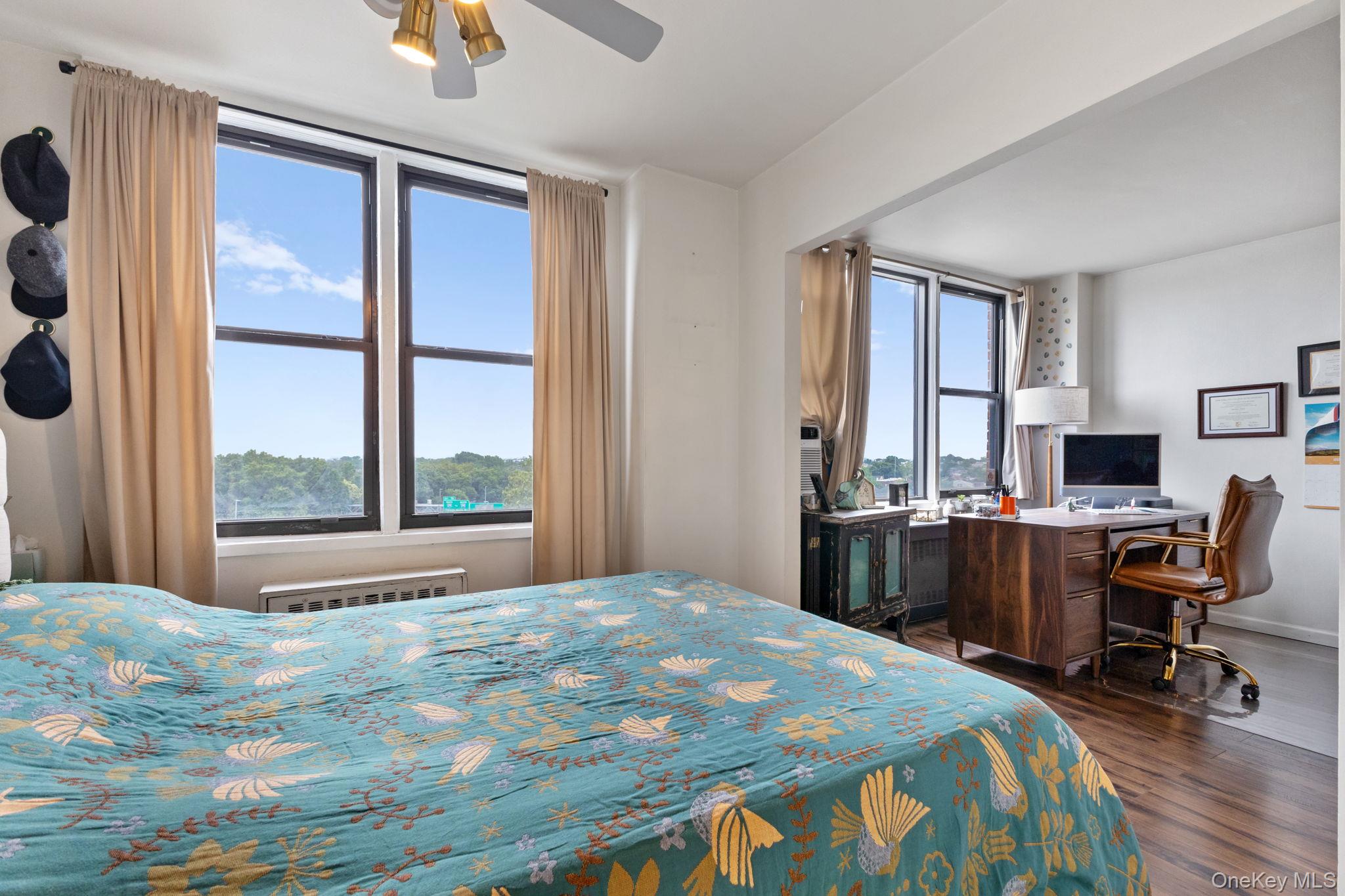 #19 photo, 3121 Middletown Road, Bronx , NY 10461