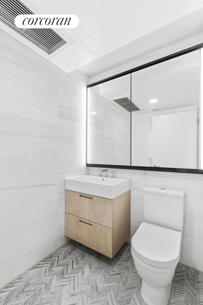 #12 photo, New York City, Lower East Side , NY 10002