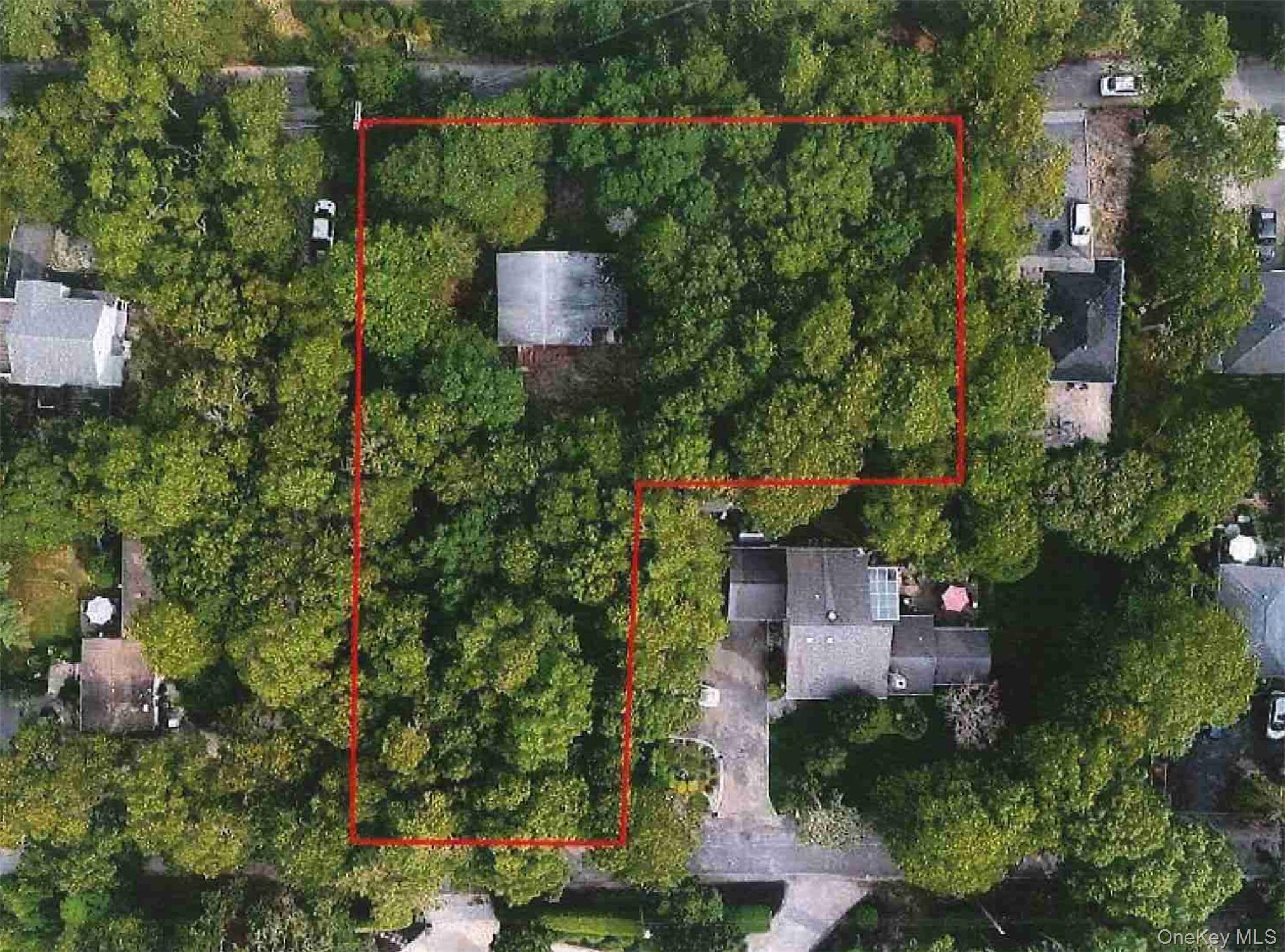 #1 photo, 51 Shore Road, सफ़ोक काउंटी Hampton Bays , NY 11946