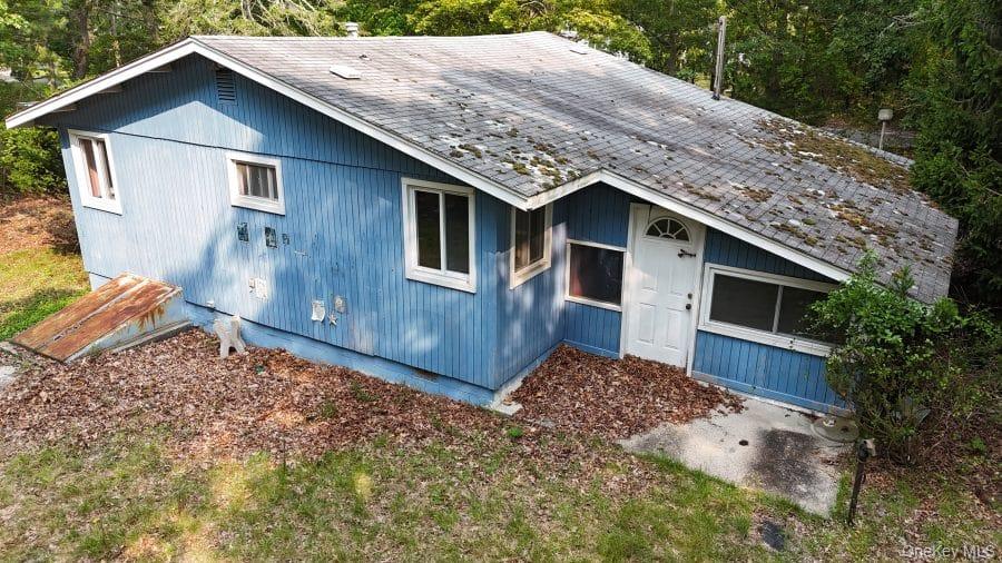 #2 photo, 51 Shore Road, सफ़ोक काउंटी Hampton Bays , NY 11946