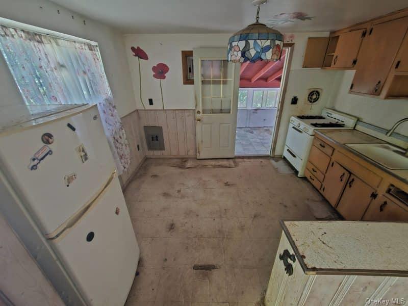 #6 photo, 51 Shore Road, सफ़ोक काउंटी Hampton Bays , NY 11946