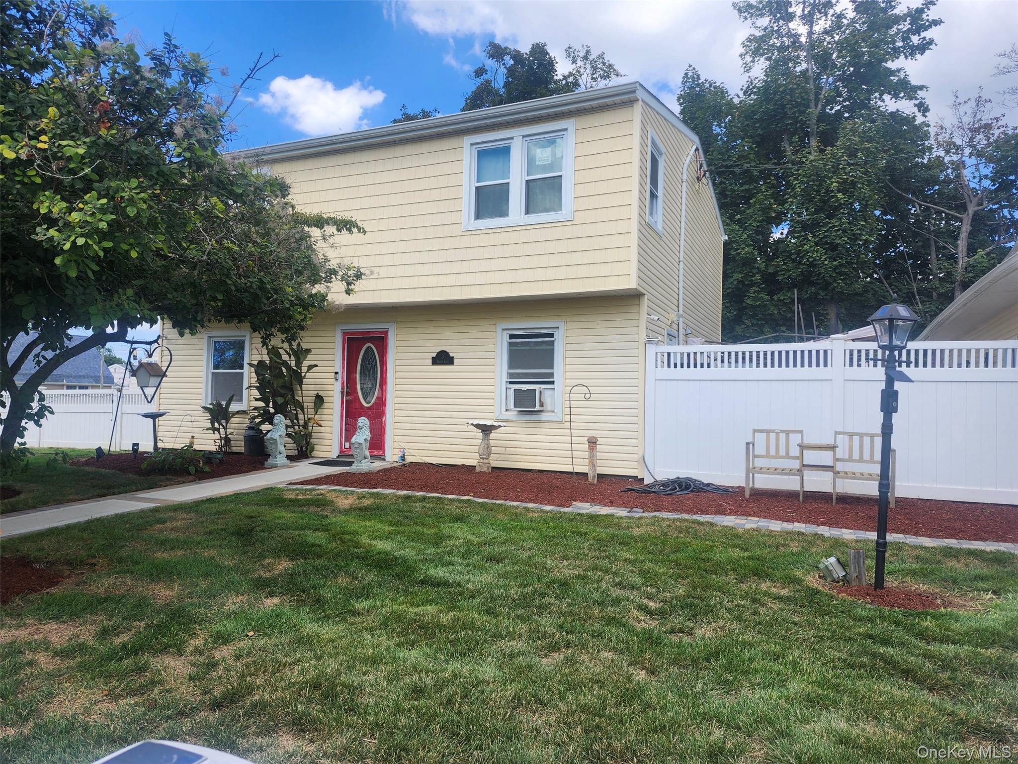 #11 photo, 3 Brook Lane, ナッソー郡 Levittown , NY 11756