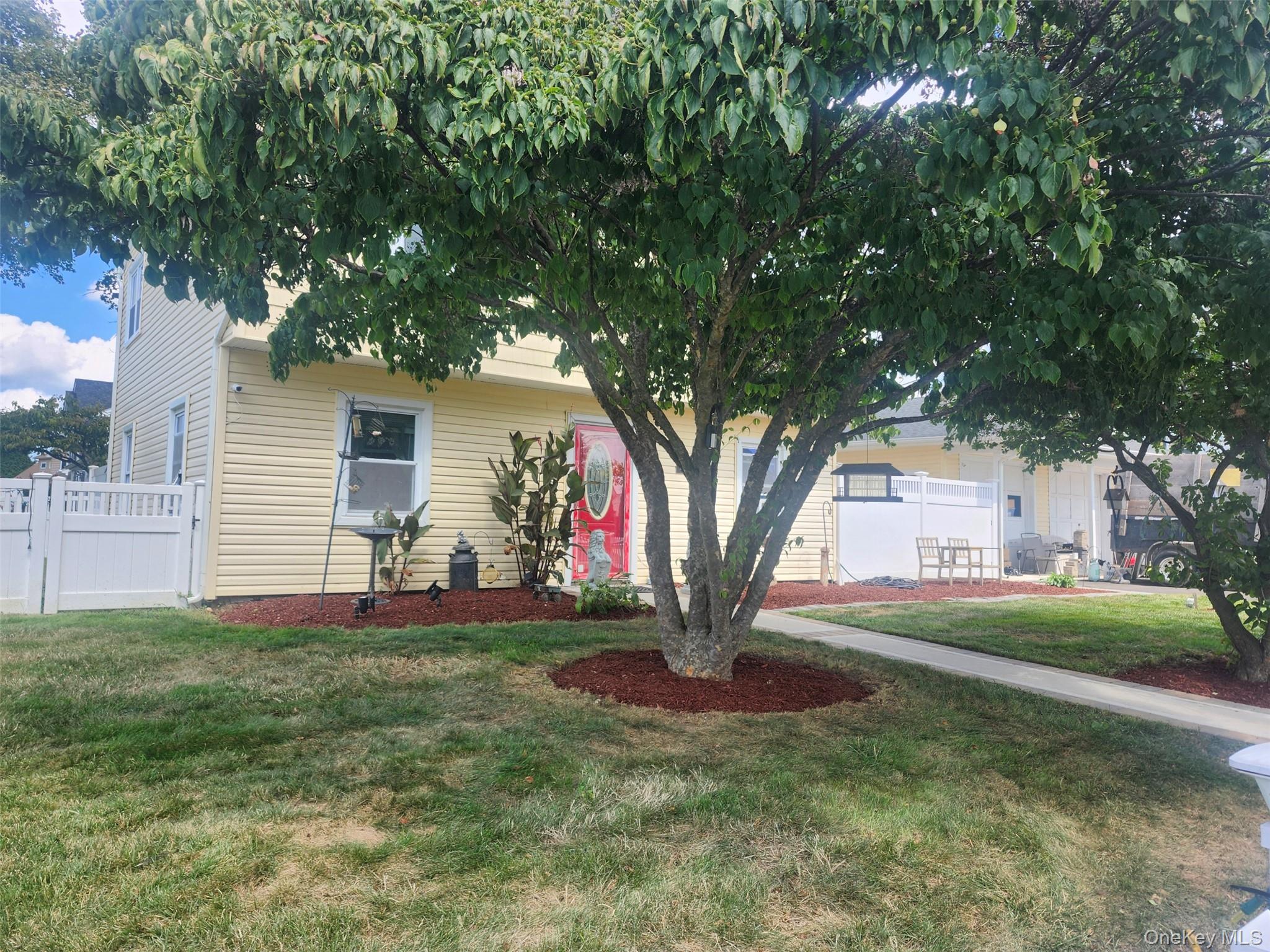 #5 photo, 3 Brook Lane, ナッソー郡 Levittown , NY 11756