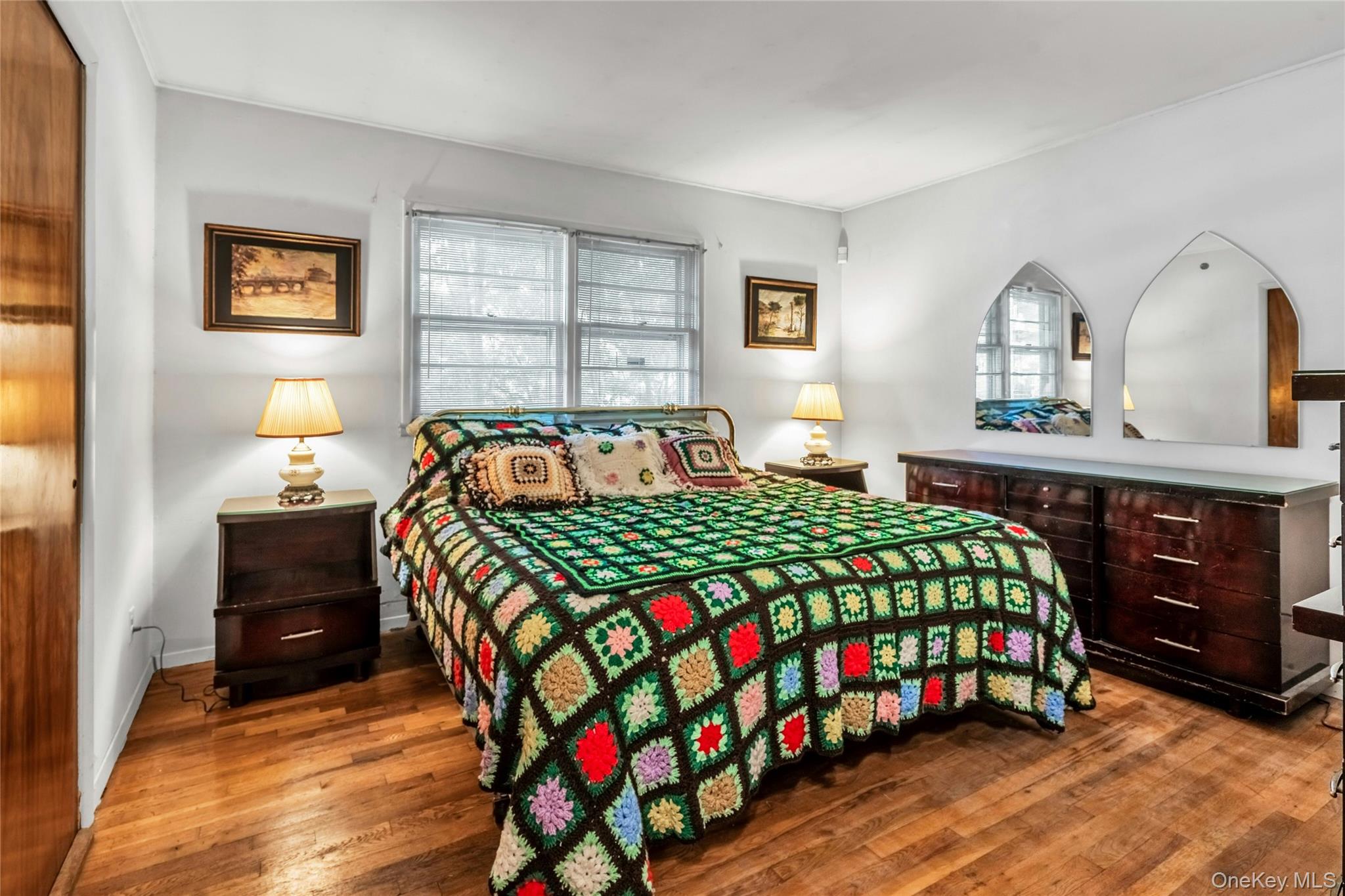 #11 photo, 42 Summit Street, Plainview , NY 11803