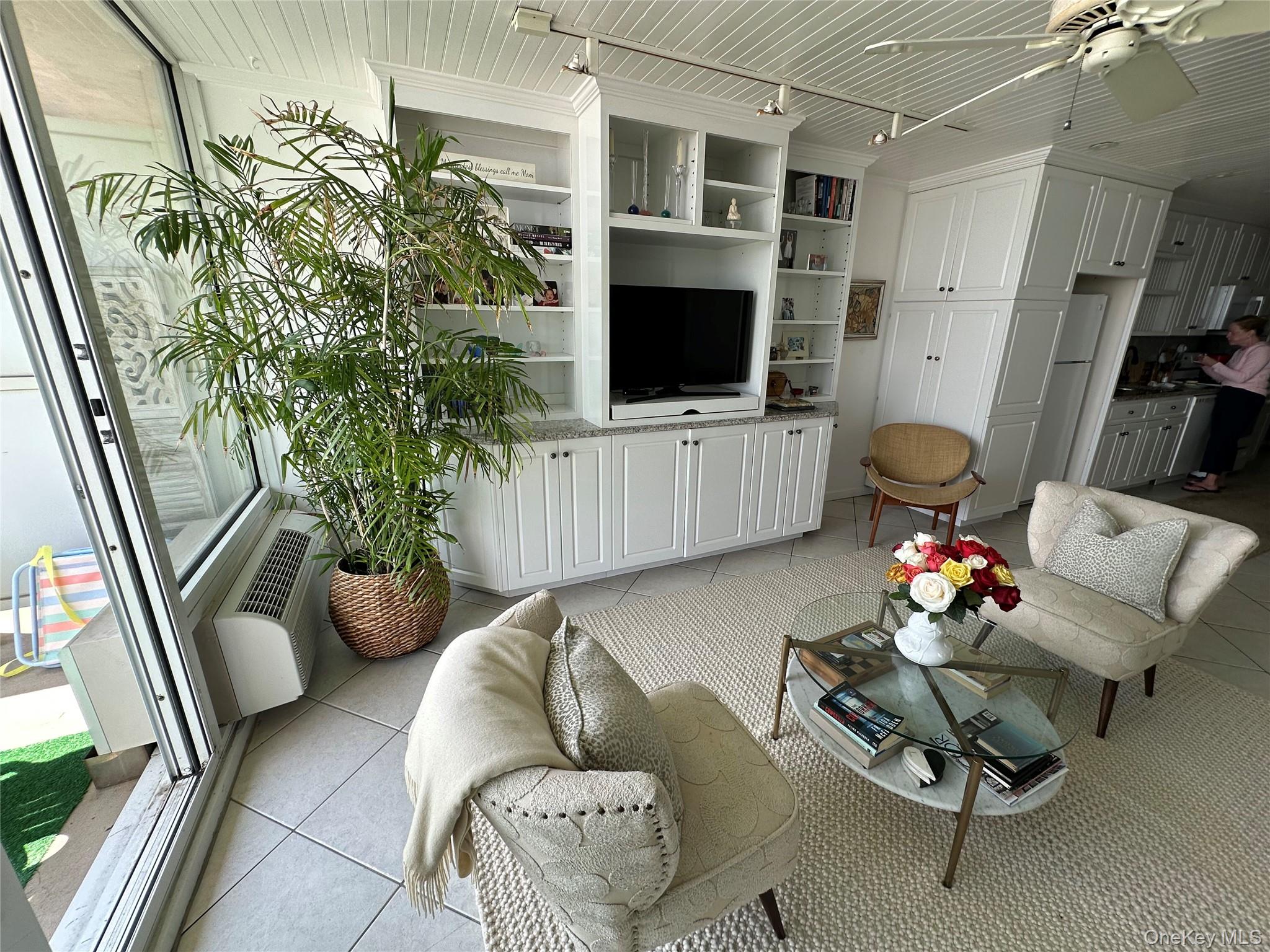 #5 photo, 830 Shore Road, ナッソー郡 Long Beach , NY 11561