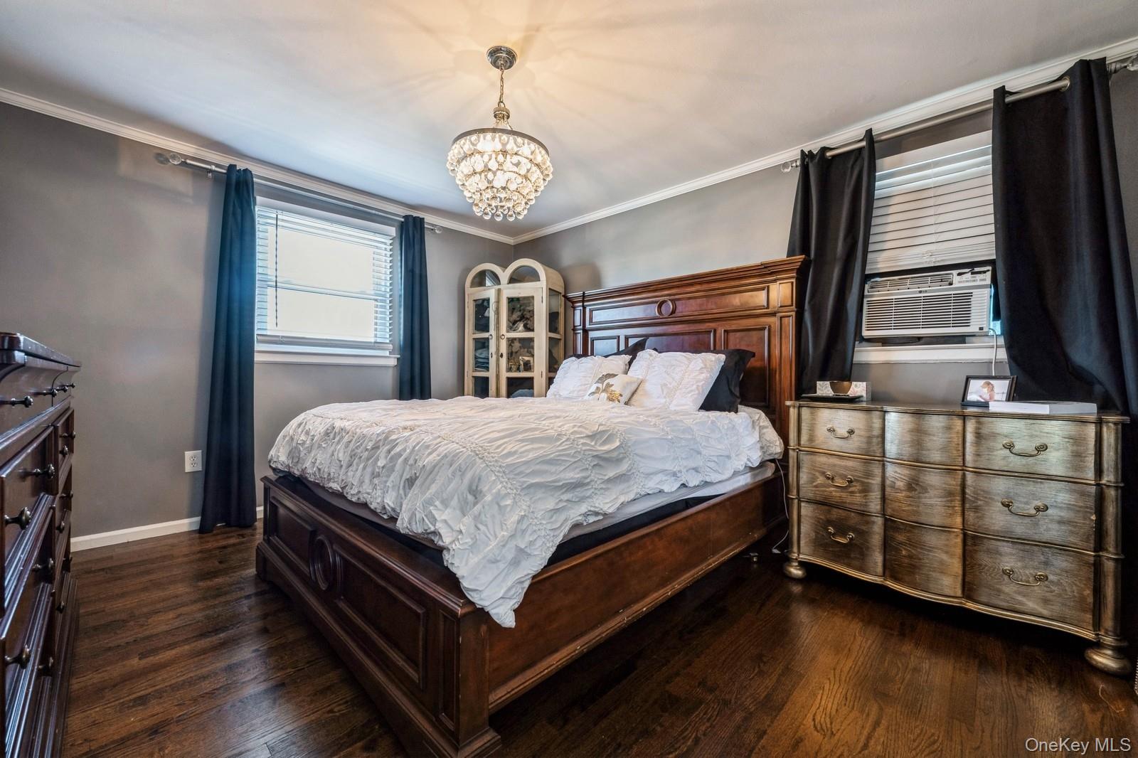 #17 photo, 375 W Windsor Parkway, Oceanside , NY 11572