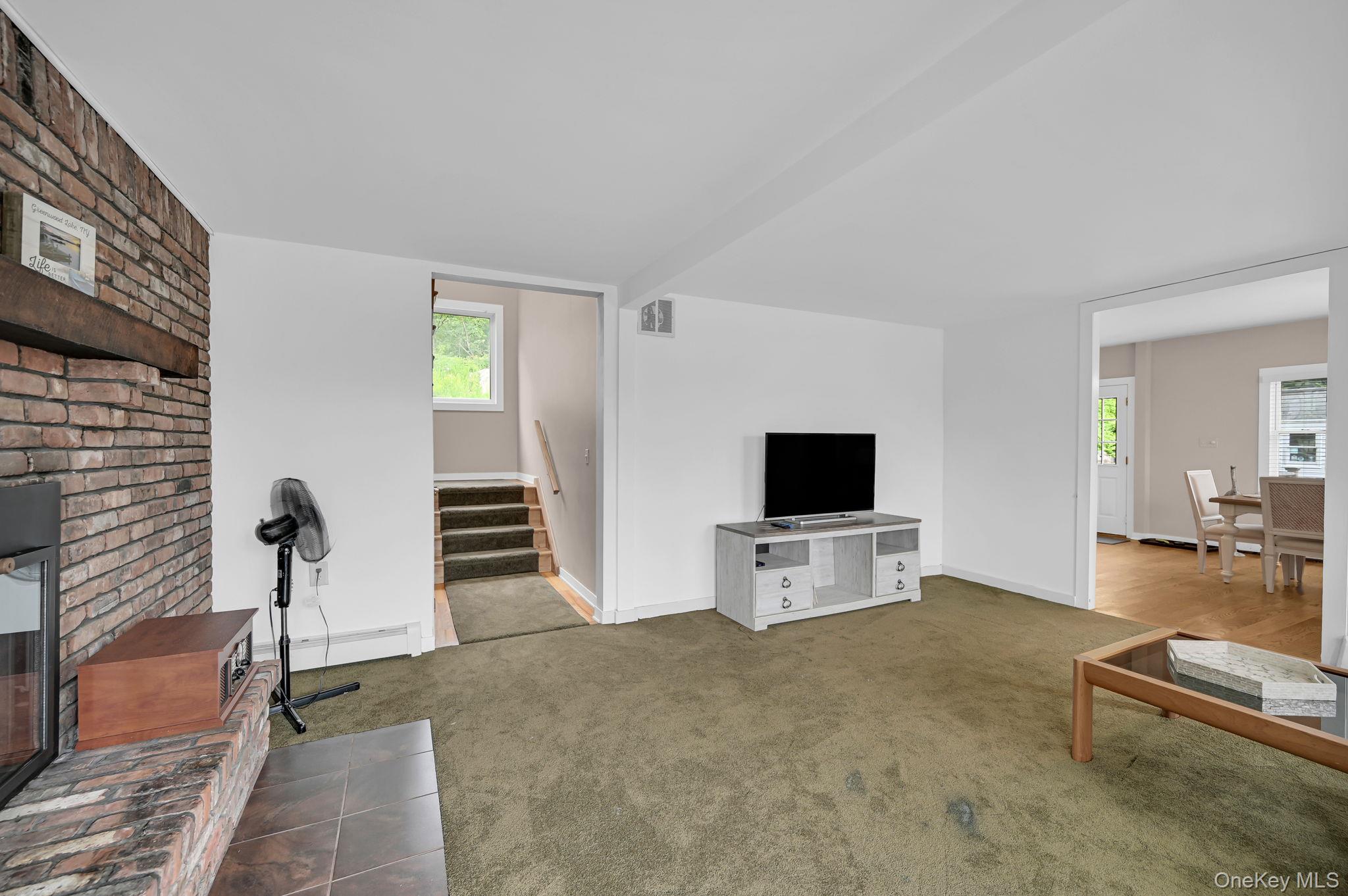 #11 photo, 47 Blueberry Hill, Greenwood Lake , NY 10925