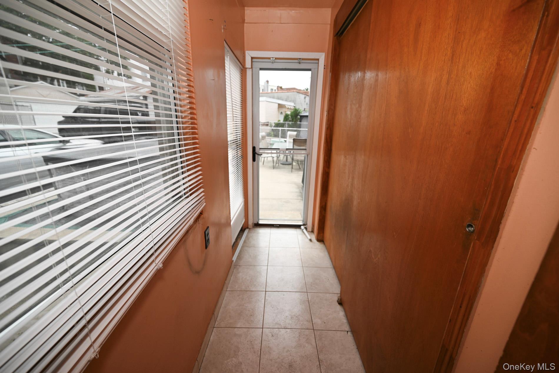 #11 photo, 6060 Flushing Avenue, クイーンズ区 Maspeth , NY 11378