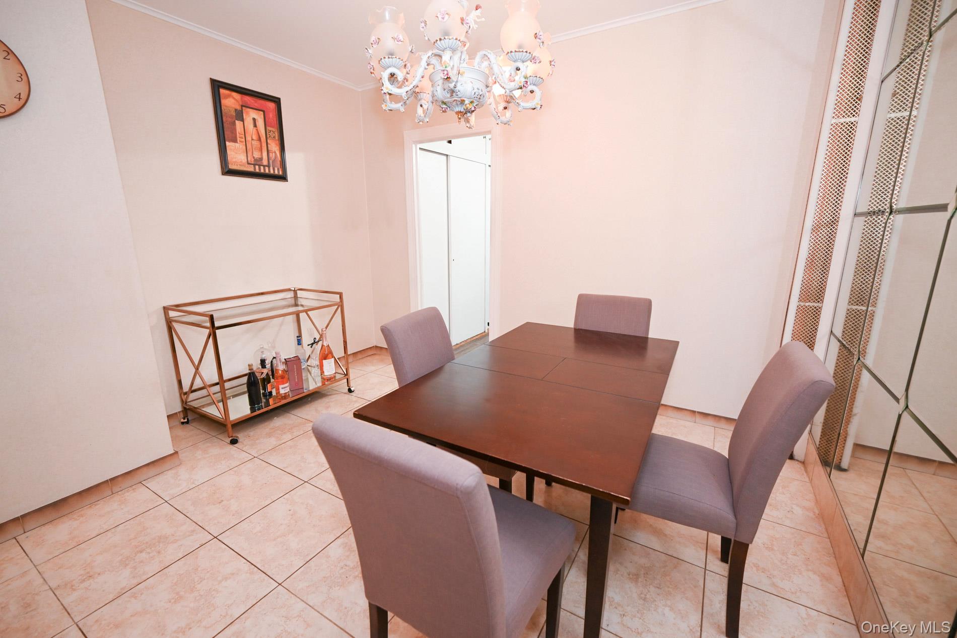 #13 photo, 6060 Flushing Avenue, クイーンズ区 Maspeth , NY 11378