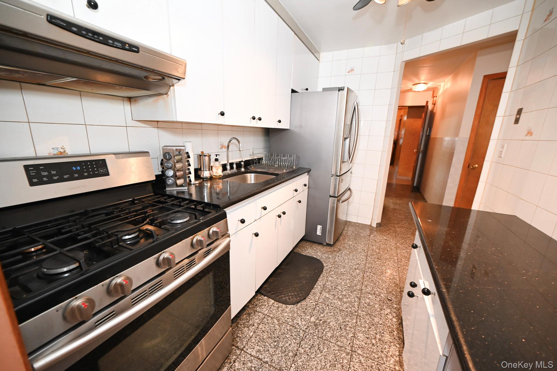 #3 photo, 6060 Flushing Avenue, クイーンズ区 Maspeth , NY 11378