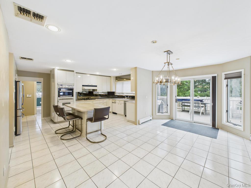 #10 photo, 10 Cori Lane, Bohemia , NY 11716