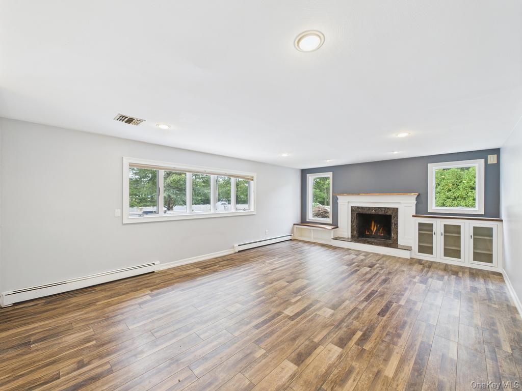 #14 photo, 10 Cori Lane, Bohemia , NY 11716