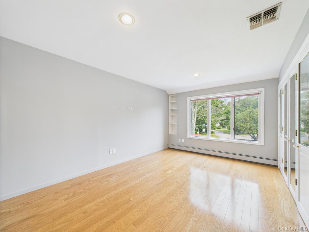 #19 photo, 10 Cori Lane, Bohemia , NY 11716