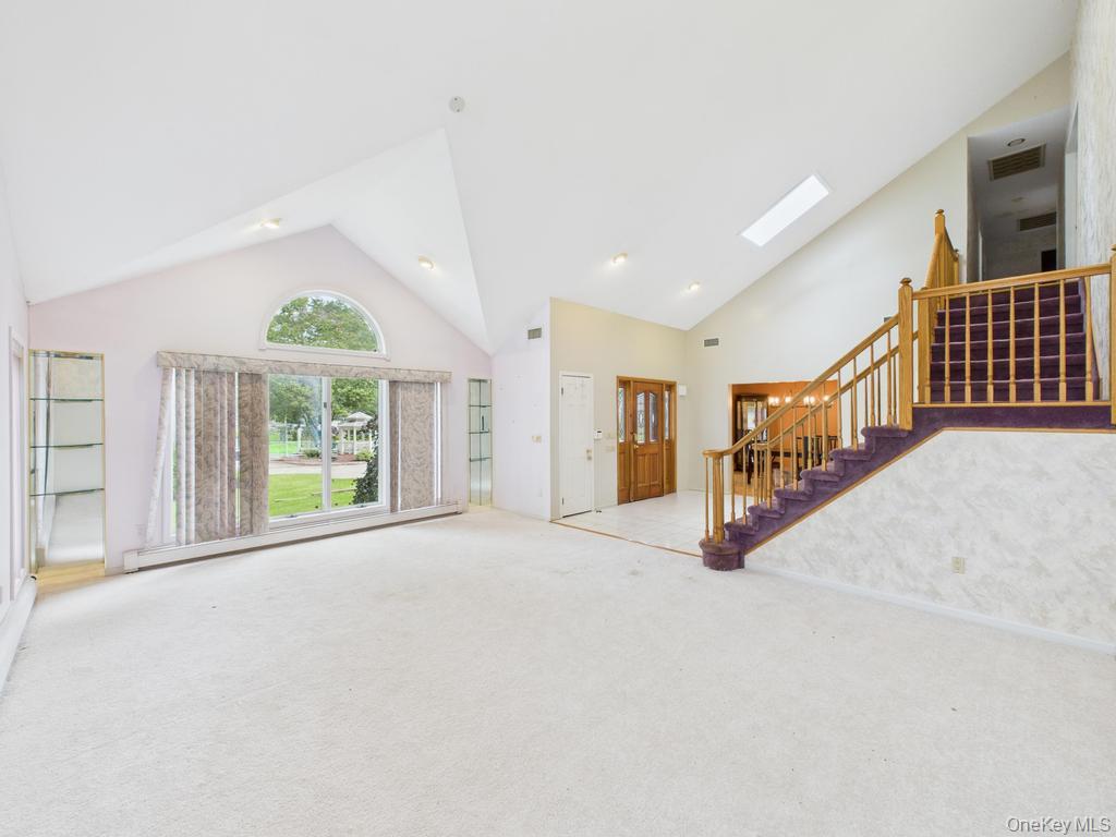 #3 photo, 10 Cori Lane, Bohemia , NY 11716