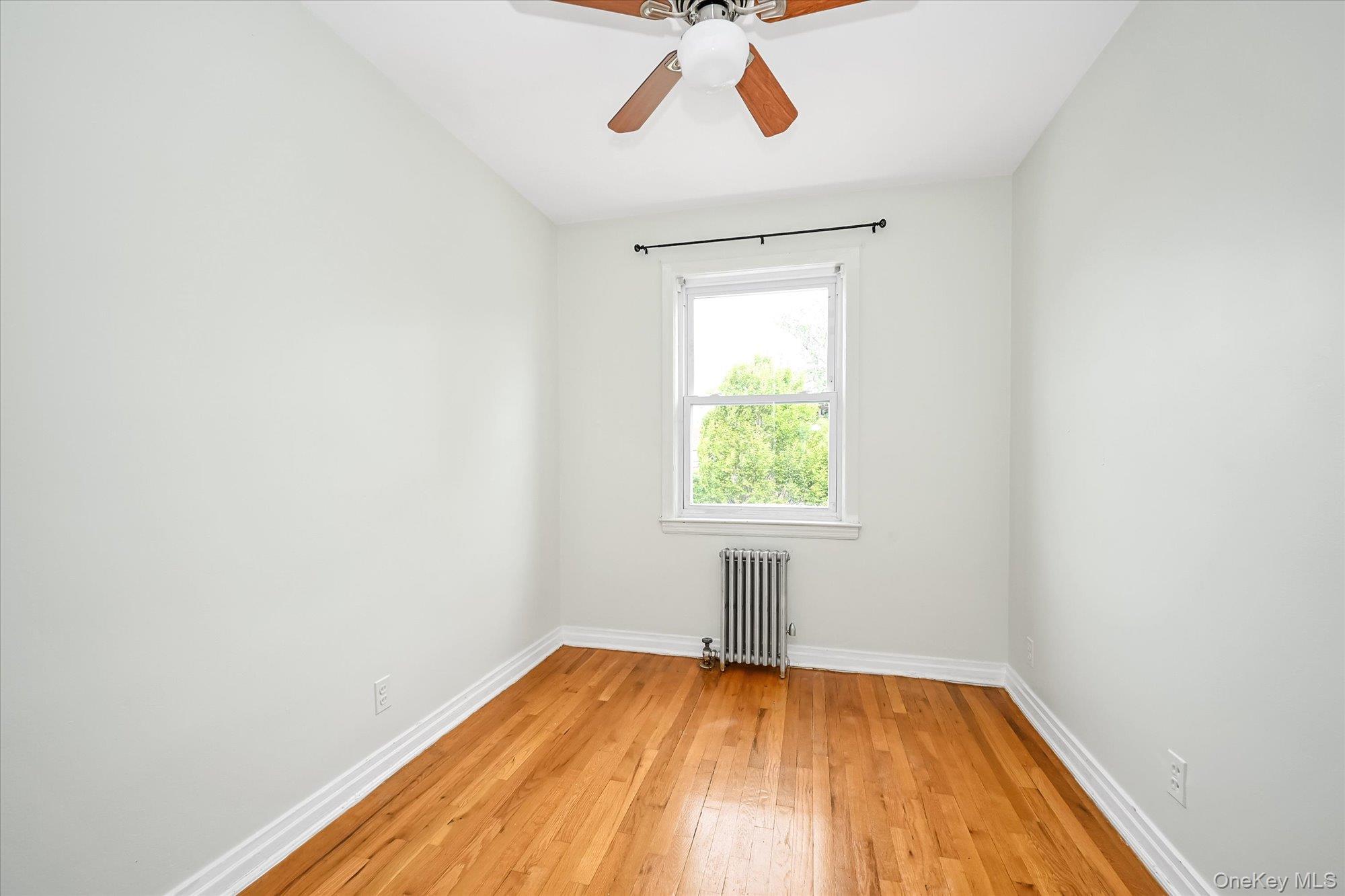 #13 photo, 4320 196th Street, クイーンズ区 Flushing , NY 11358