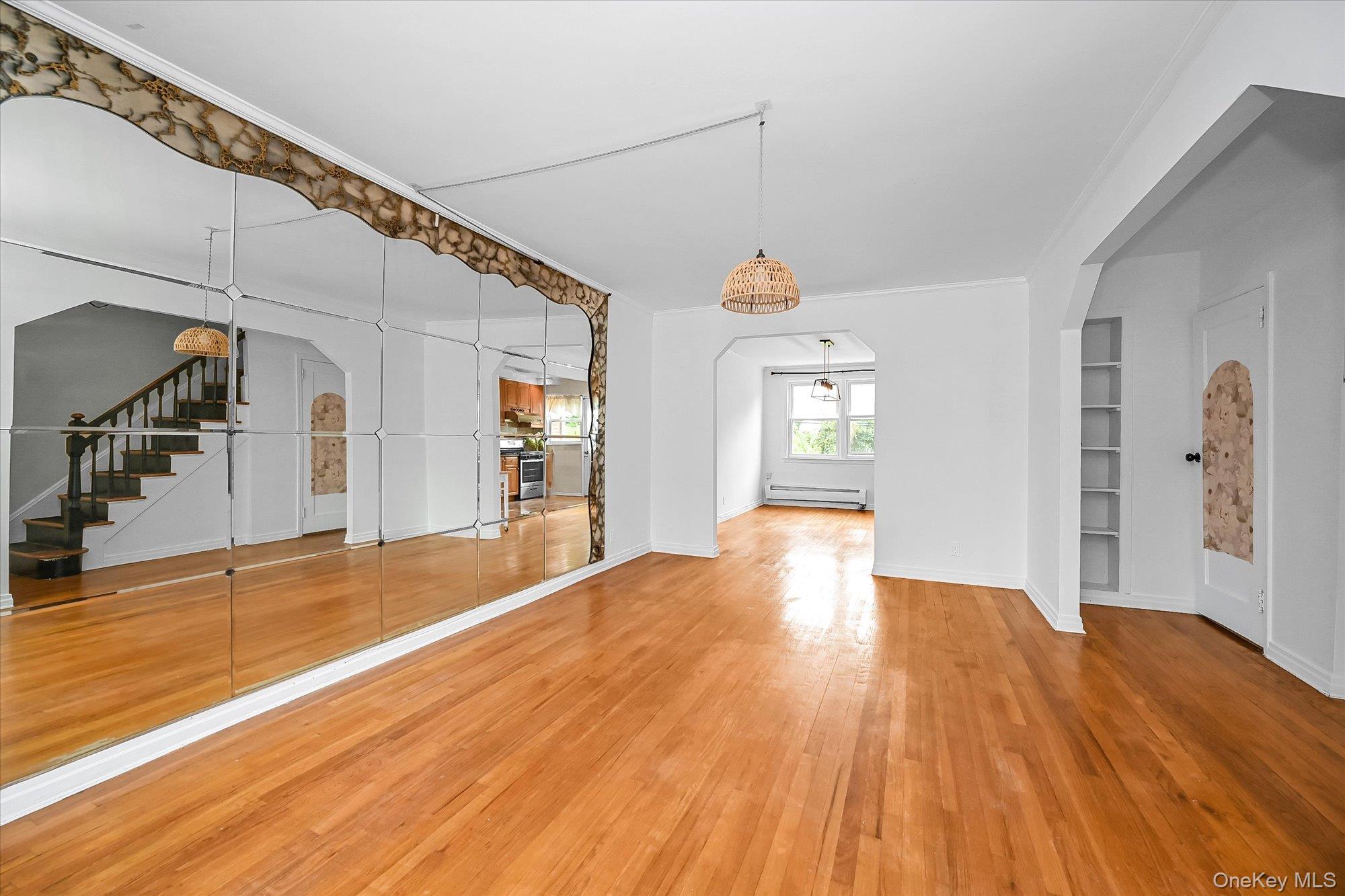 #2 photo, 4320 196th Street, クイーンズ区 Flushing , NY 11358