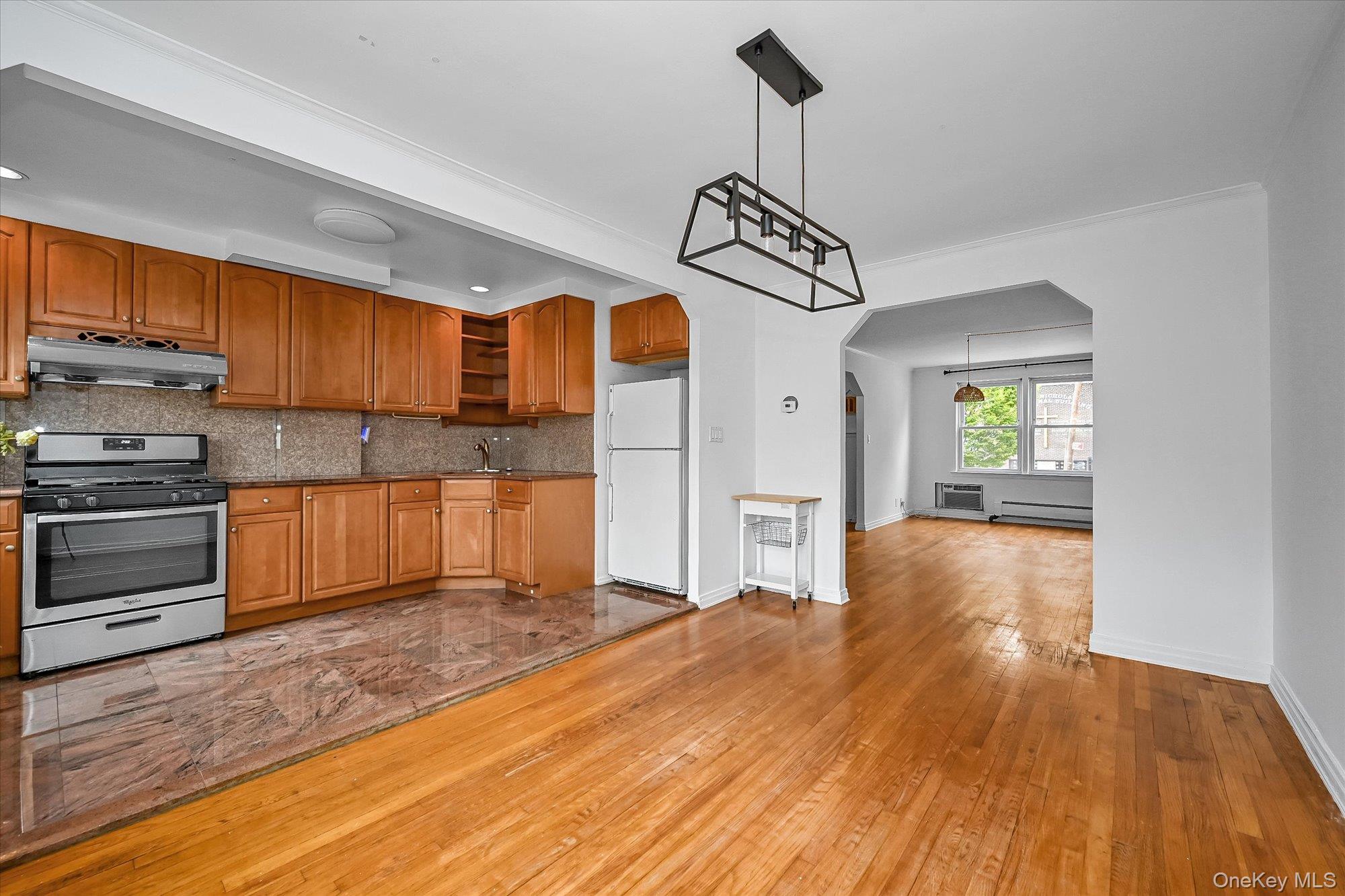 #5 photo, 4320 196th Street, クイーンズ区 Flushing , NY 11358