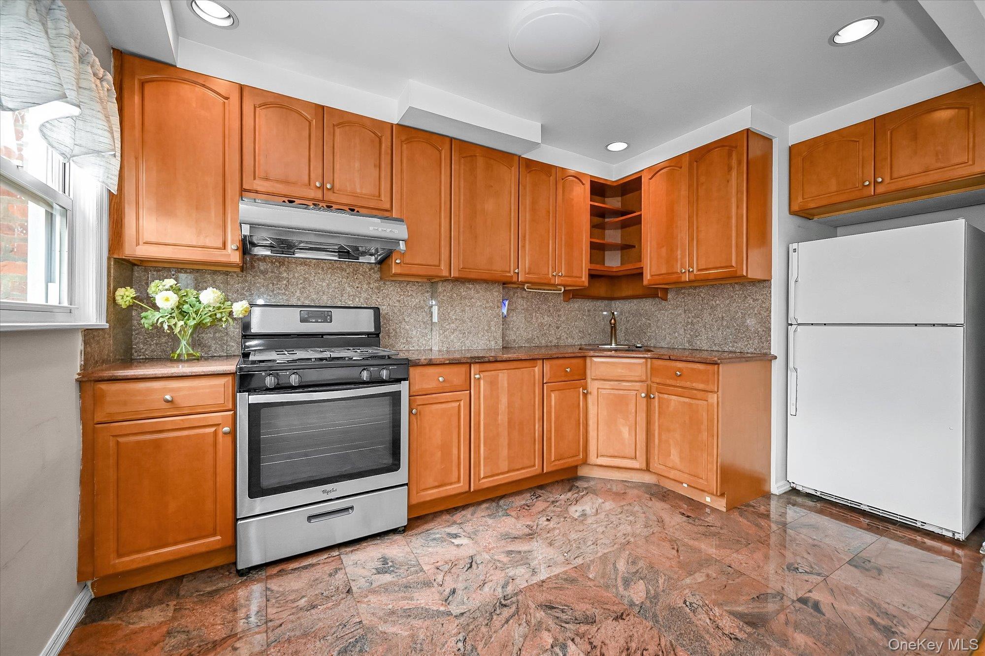 #7 photo, 4320 196th Street, クイーンズ区 Flushing , NY 11358