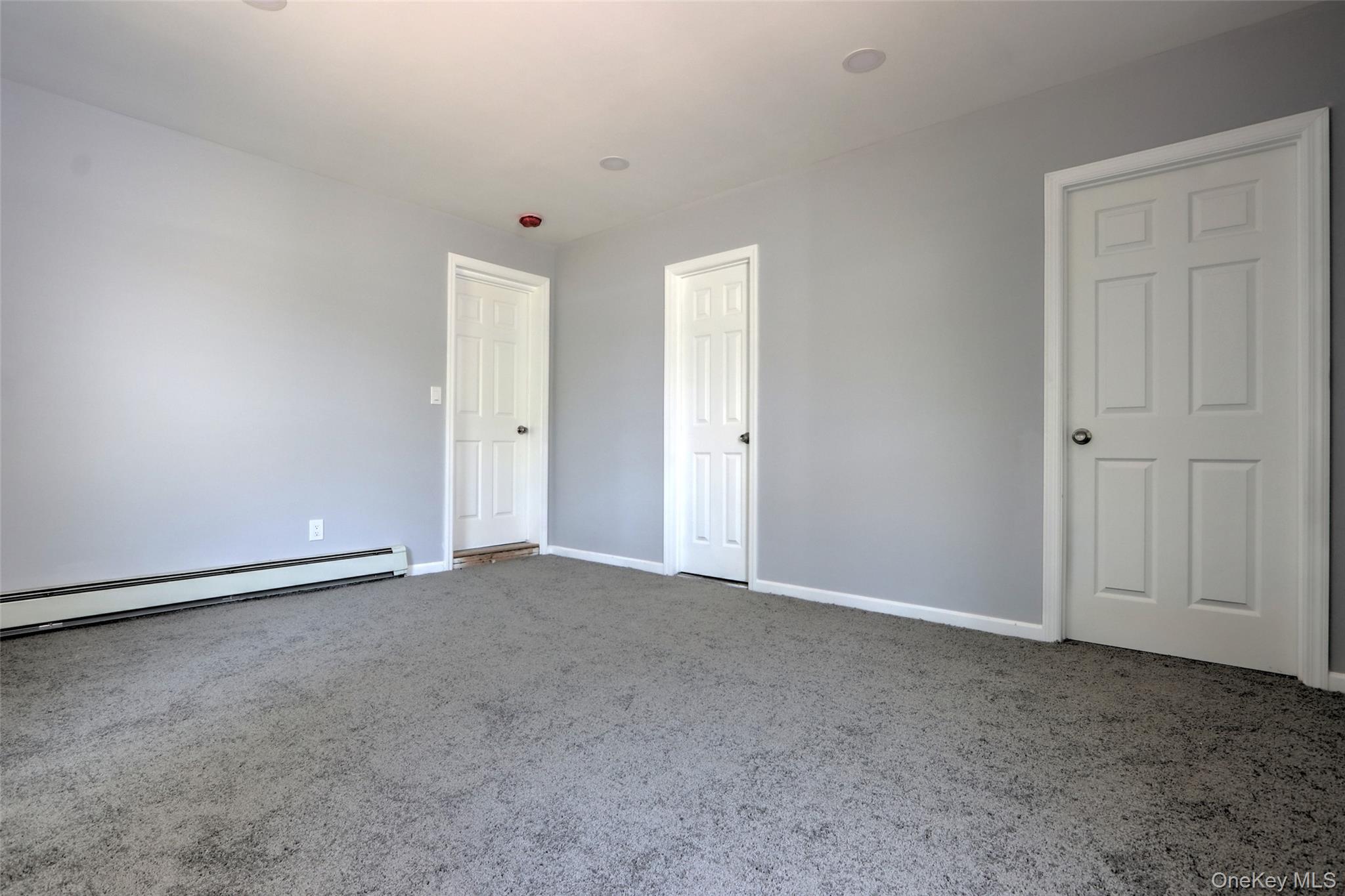 #13 photo, 17 Windmill Lane, ナッソー郡 Levittown , NY 11756