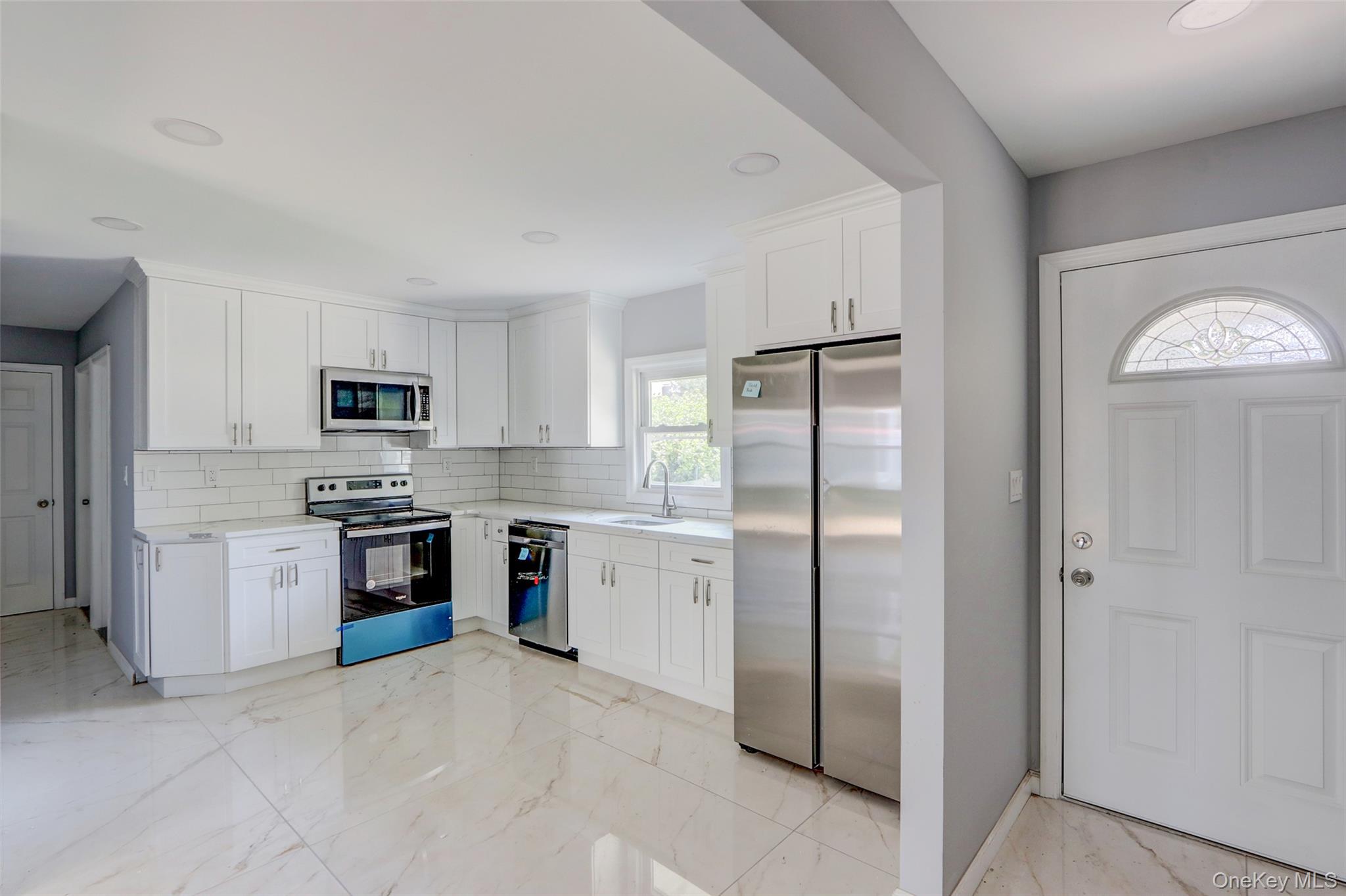 #3 photo, 17 Windmill Lane, ナッソー郡 Levittown , NY 11756