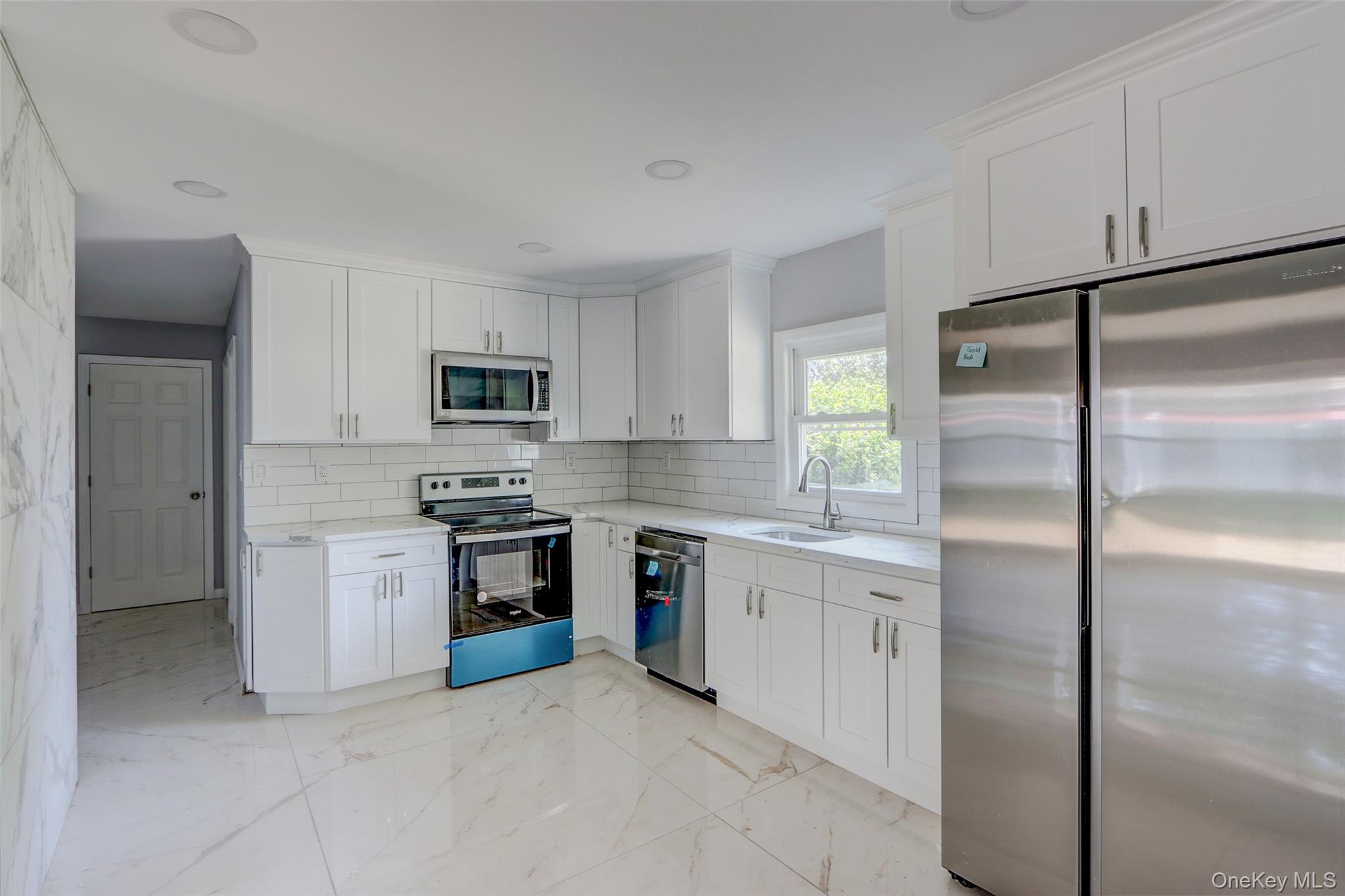 #4 photo, 17 Windmill Lane, ナッソー郡 Levittown , NY 11756