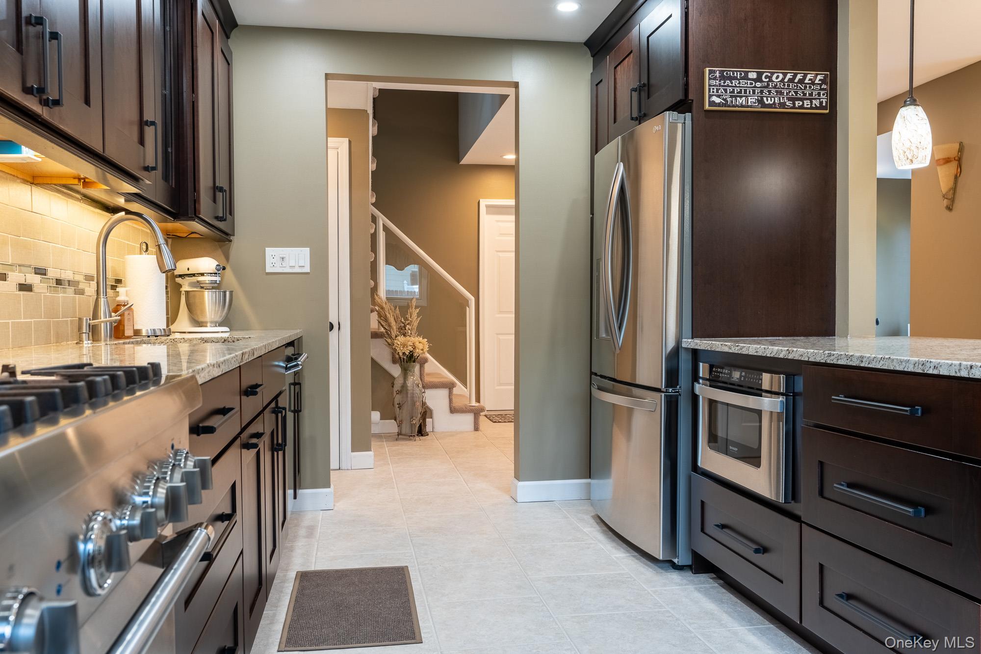 #11 photo, 49 Dorchester Road, サフォーク郡 Smithtown , NY 11787