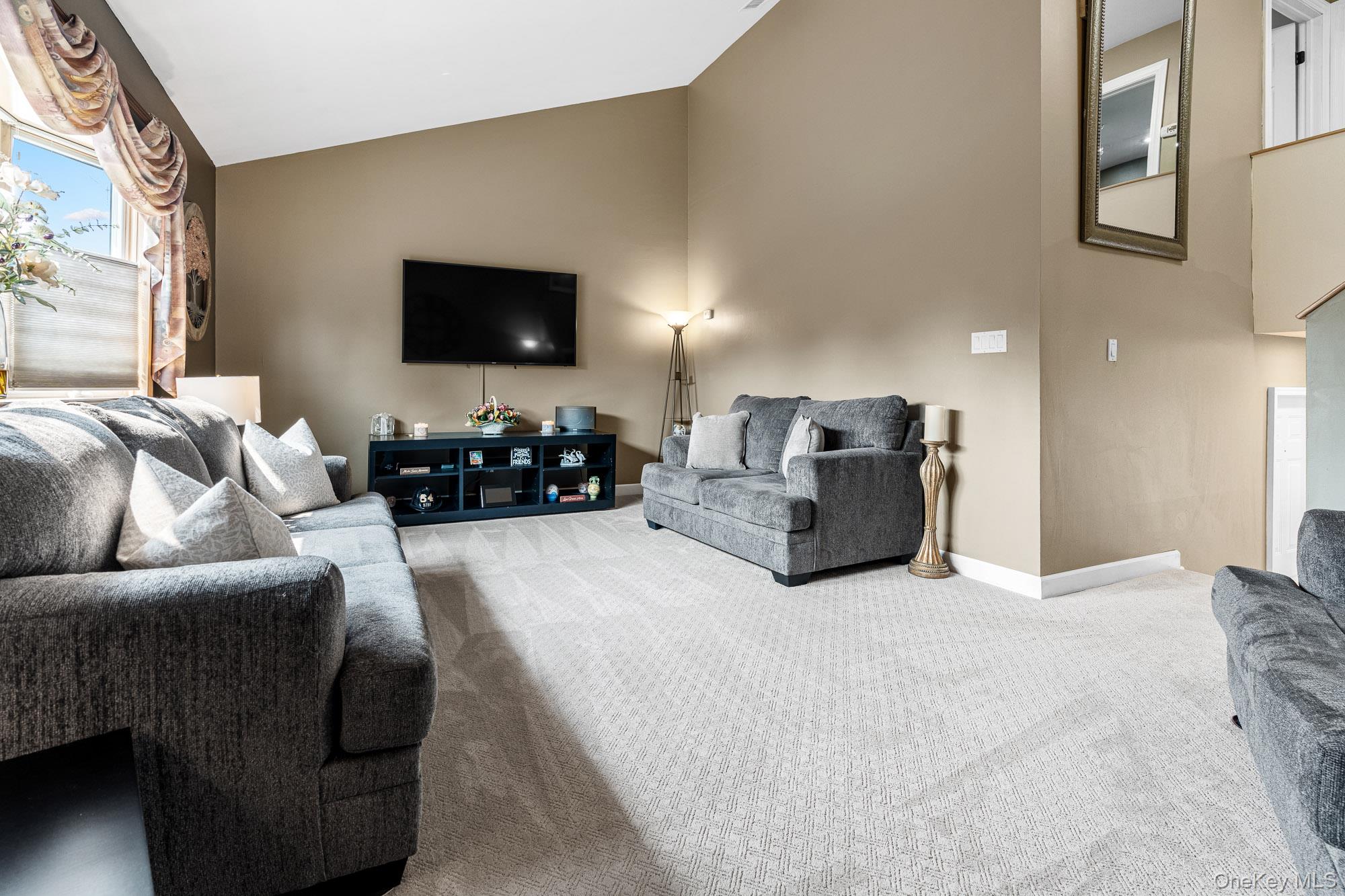 #20 photo, 49 Dorchester Road, サフォーク郡 Smithtown , NY 11787