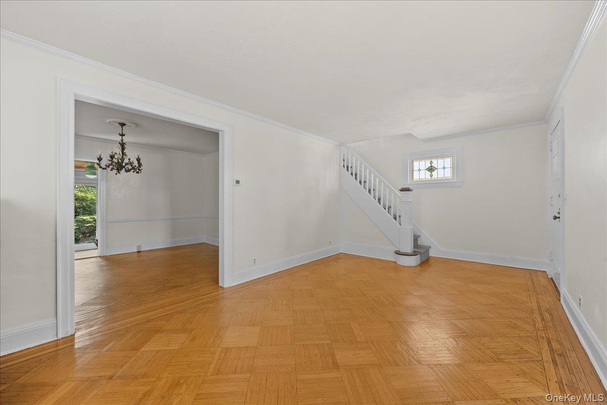 #12 photo, 44 Madison Street, নাসাউ কাউন্টি Lynbrook , NY 11563