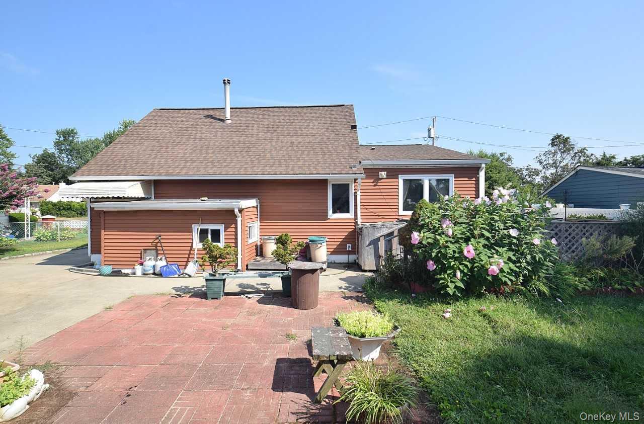 #14 photo, 14 E Walnut Street, Central Islip , NY 11722