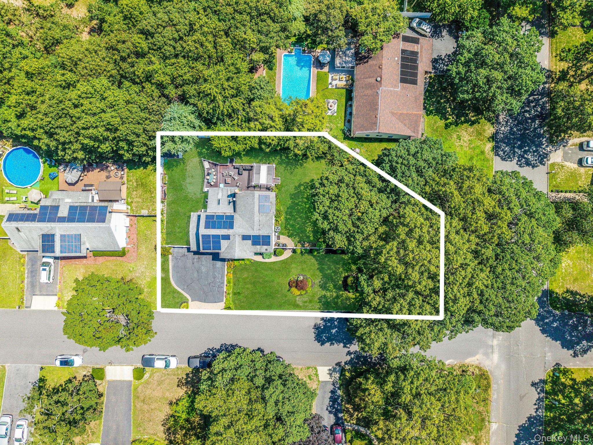 #5 photo, 23 Woodbine Street, サフォーク郡 Coram , NY 11727