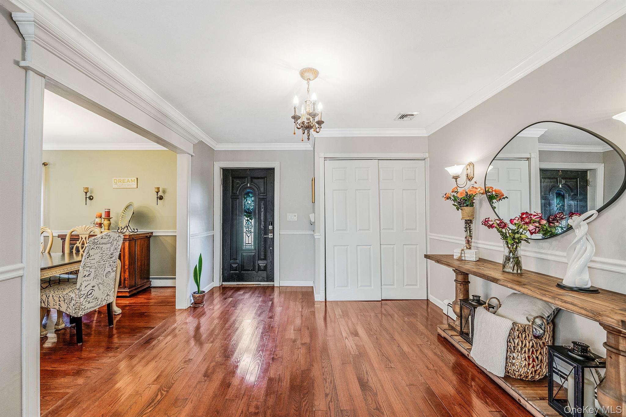 #7 photo, 23 Woodbine Street, サフォーク郡 Coram , NY 11727