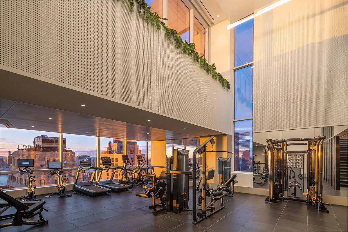 #16 photo, 77 GREENWICH Street, マンハッタン Financial District , NY 10006