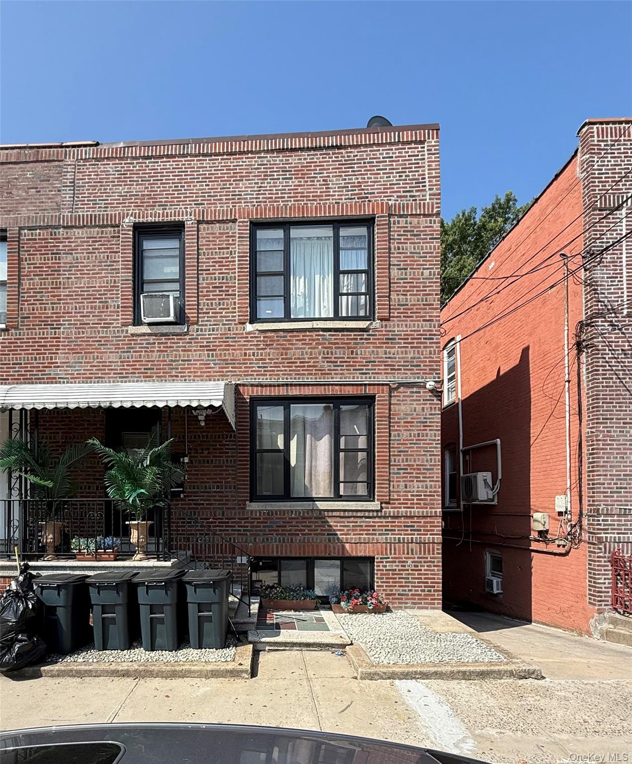 #1 photo, 1917 Lurting Avenue, Bronx , NY 10461