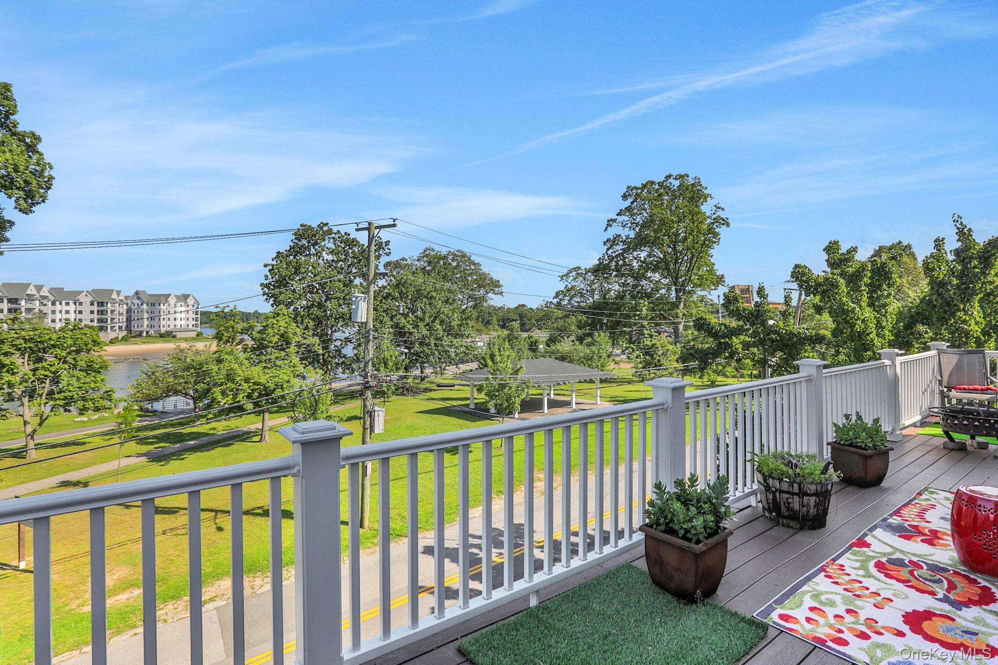 #4 photo, 2 Harbor Lane, New Rochelle , NY 10805