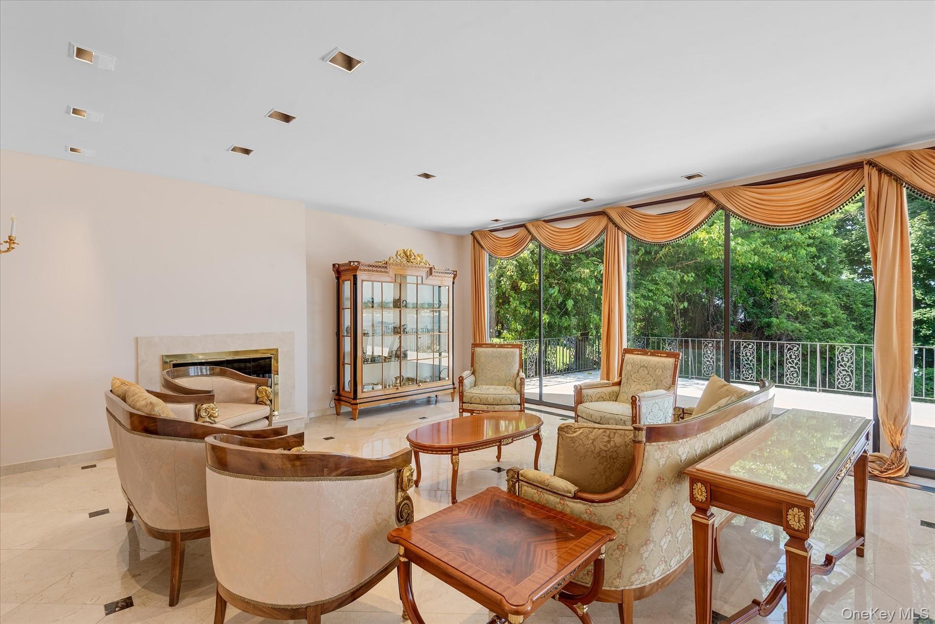 #11 photo, 512 E Shore Road, ナッソー郡 Great Neck , NY 11024