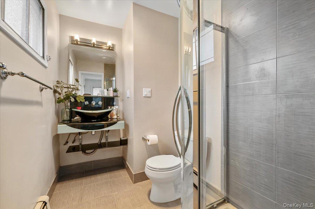 #14 photo, 844 Flanders Drive, ナッソー郡 Valley Stream , NY 11581