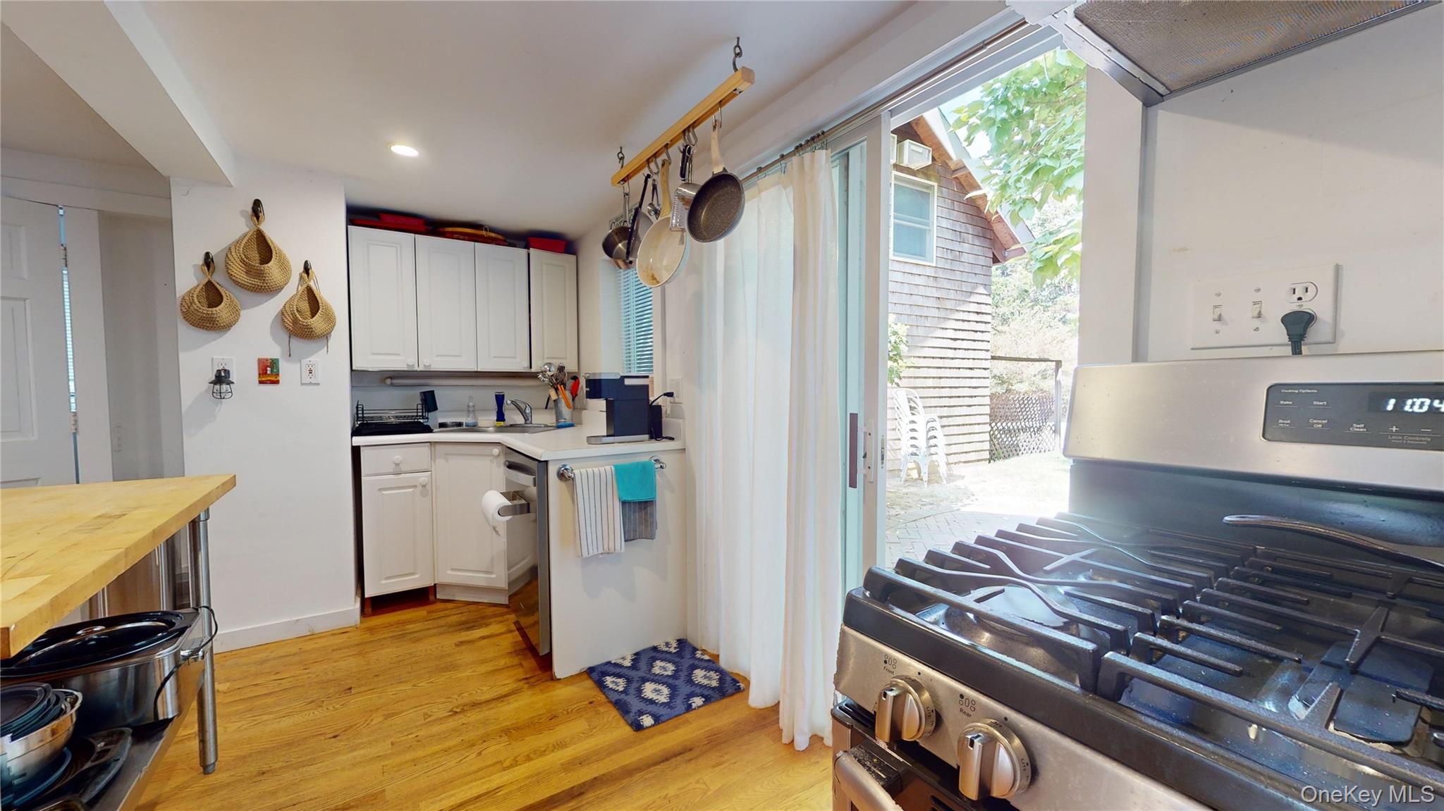 #13 photo, 14 B Franklin Avenue, サフォーク郡 Westhampton Beach , NY 11978