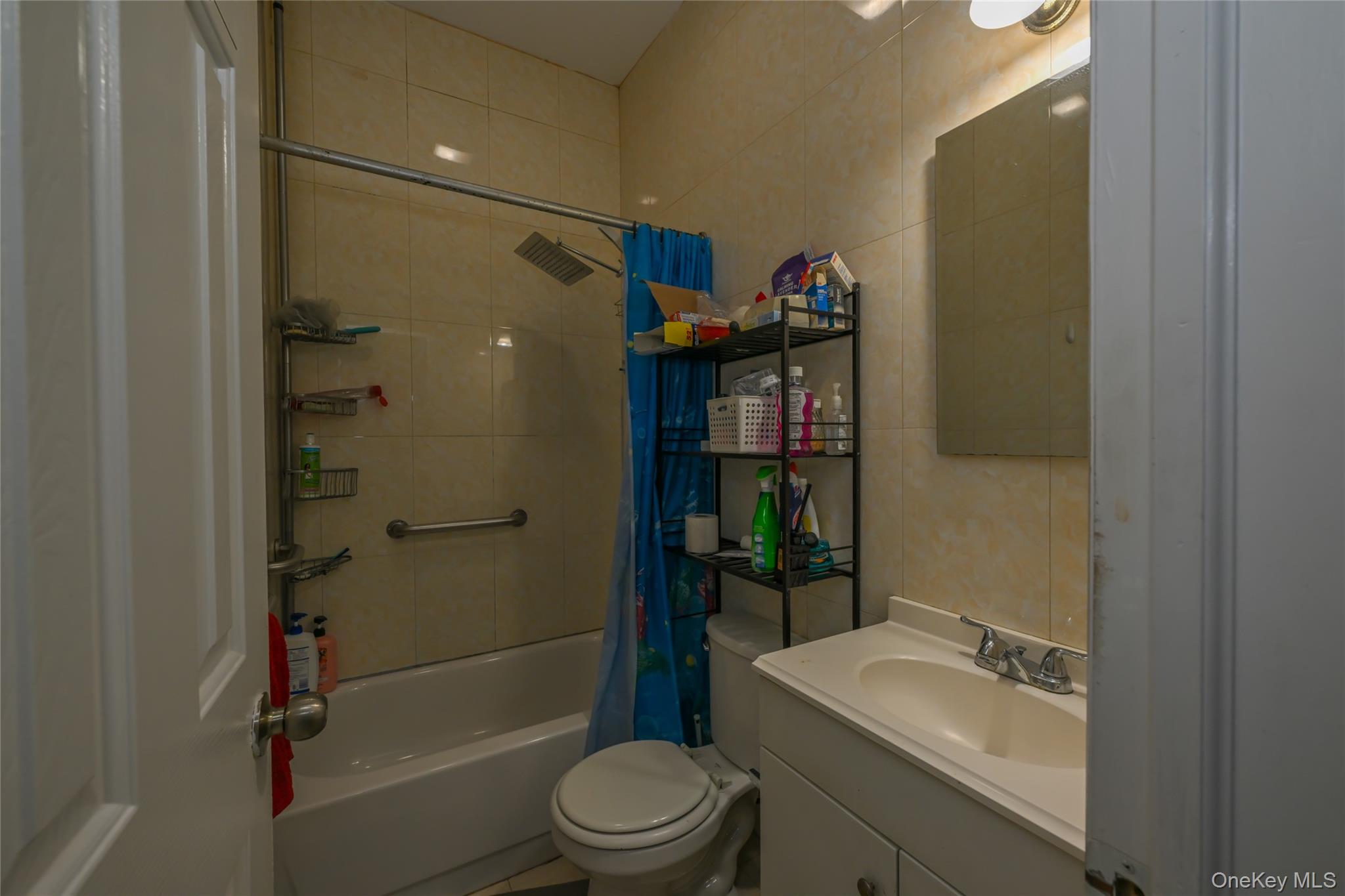 #15 photo, 44-11/13 66 Street, クイーンズ区 Woodside , NY 11377