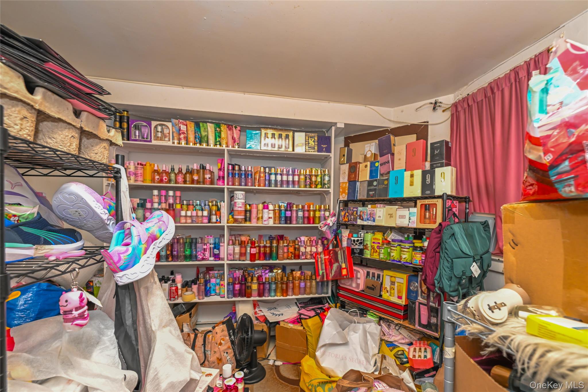 #20 photo, 44-11/13 66 Street, クイーンズ区 Woodside , NY 11377