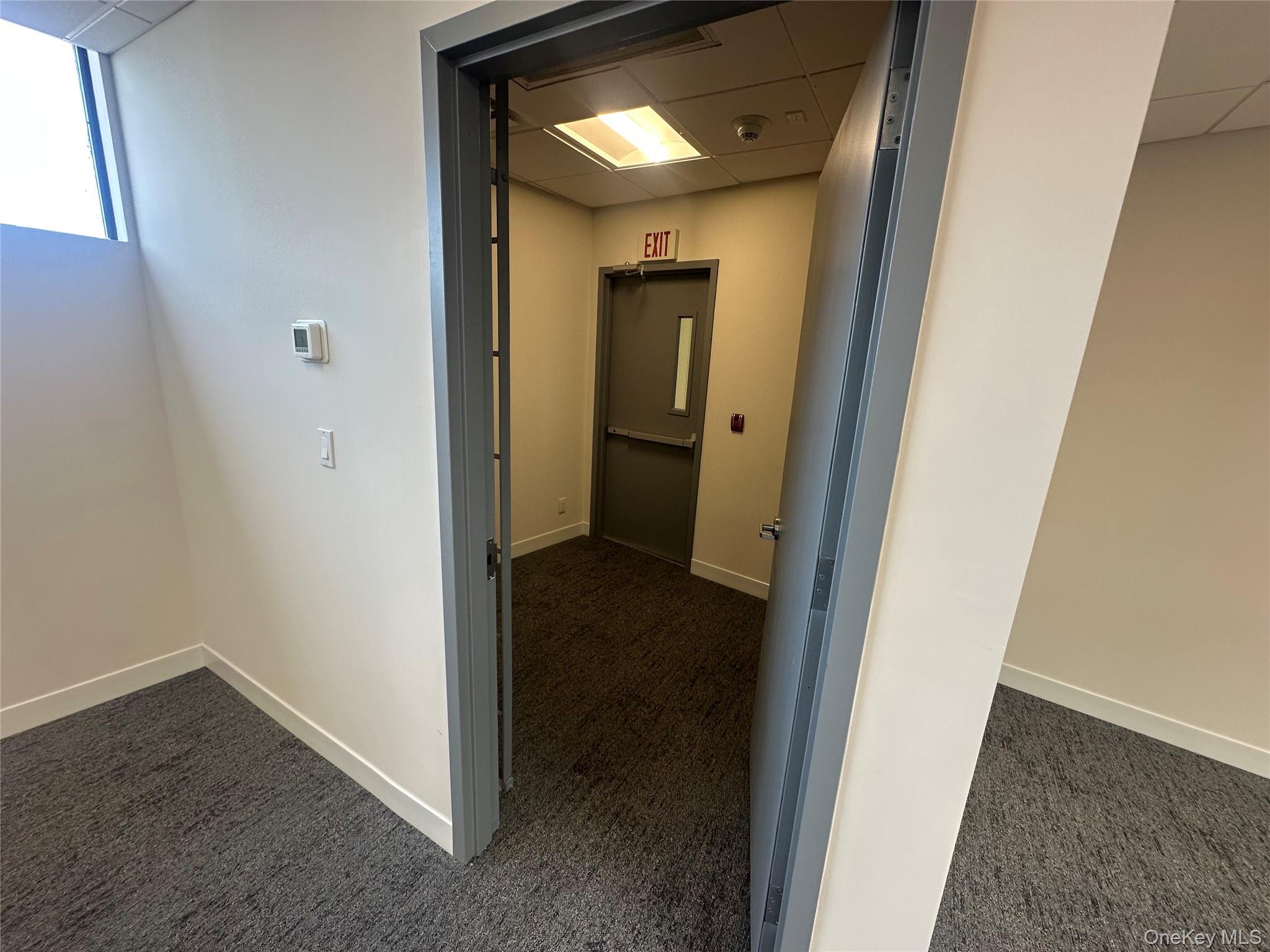 #11 photo, 111 Broadway, ナッソー郡 Lynbrook , NY 11563